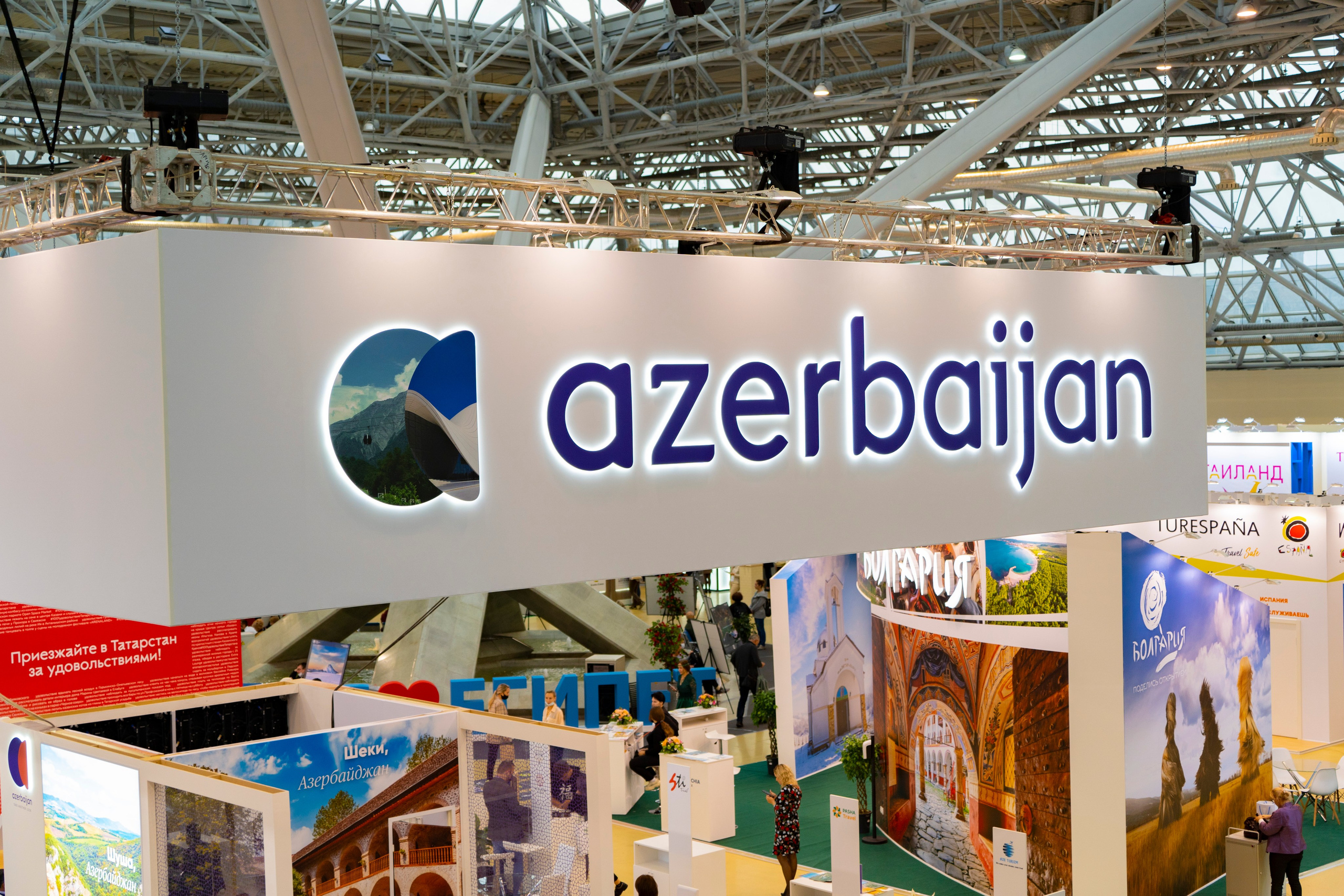 Выставочные стенды. Профессиональный портретный фотограф в Москве Владимир Глаголев