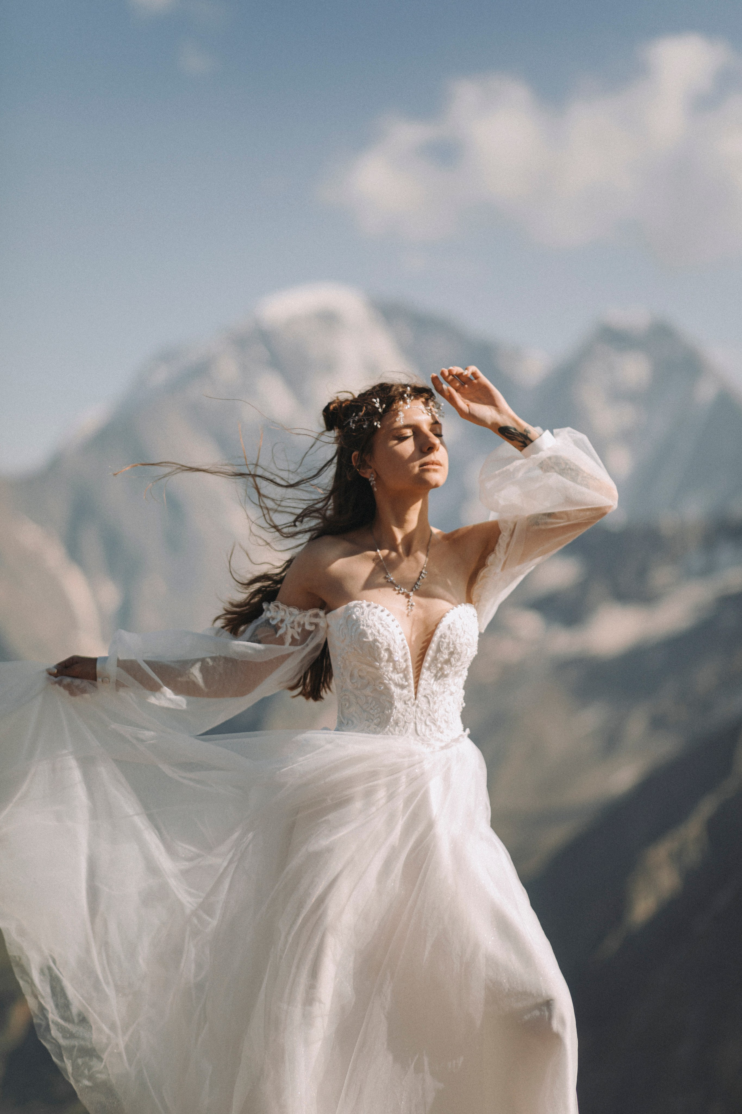 МЕЖДУ НЕБОМ И ЗЕМЛЕЙ. Фотограф Настя Конник | Пятигорск | Эльбрус | Домбай | Архыз | Видеограф КМВ