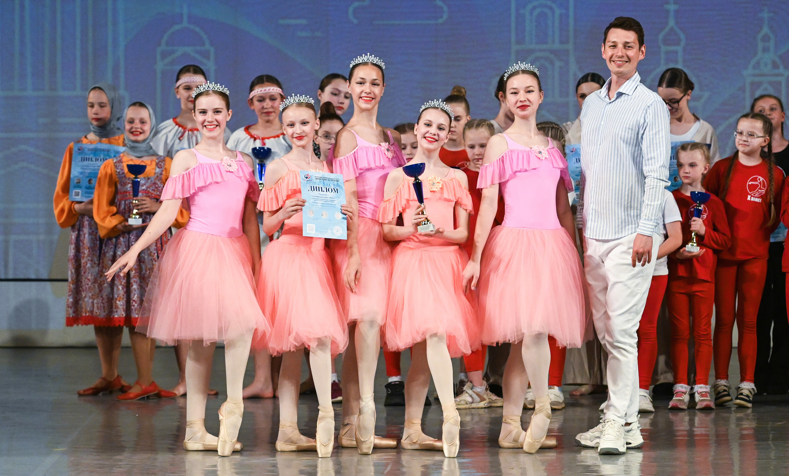 02.06.2025 «АртКомпас» Всероссийский фестиваль талантов «Невские встречи» г. Санкт-Петербург. Медиастудия Фото Концепт