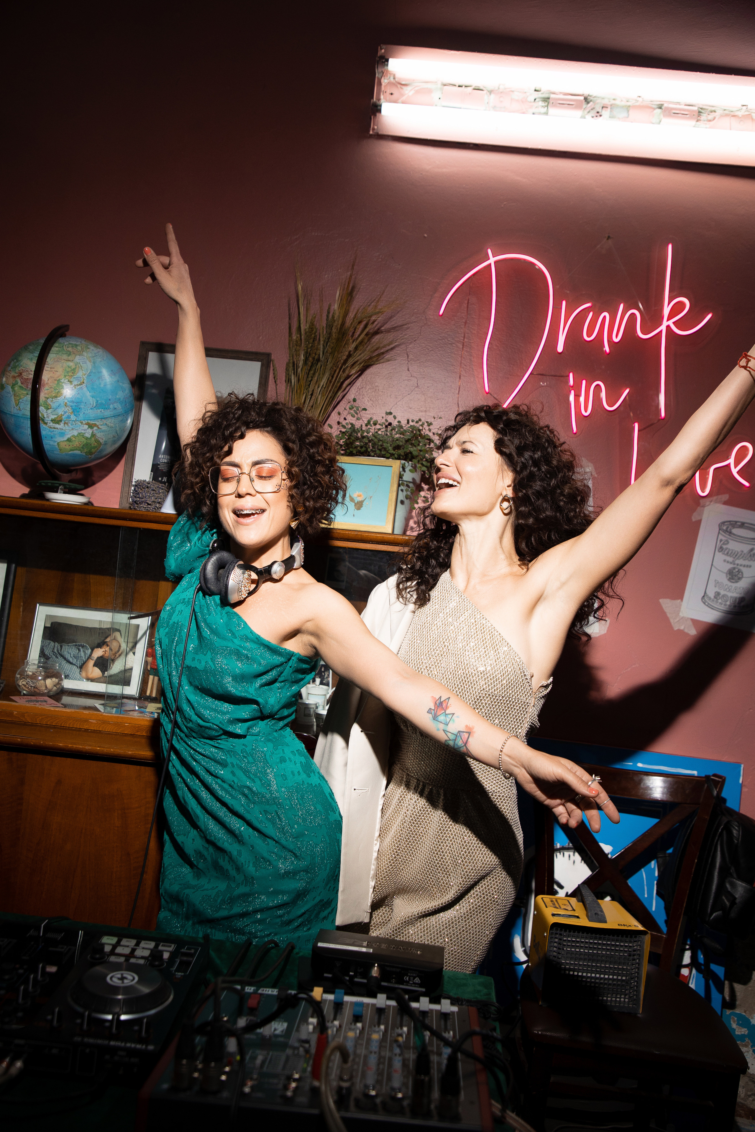 2022-06-29 Лекция Марии Барковой (Энди Уорхол). Фотограф Денис Лесковский (Тюмень)