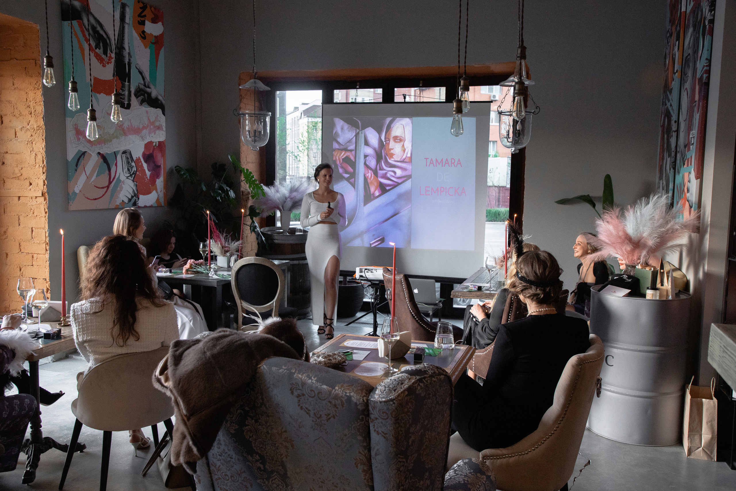 Лекция Марии Барковой (Eclectic, винное место). Фотограф Денис Лесковский (Тюмень)