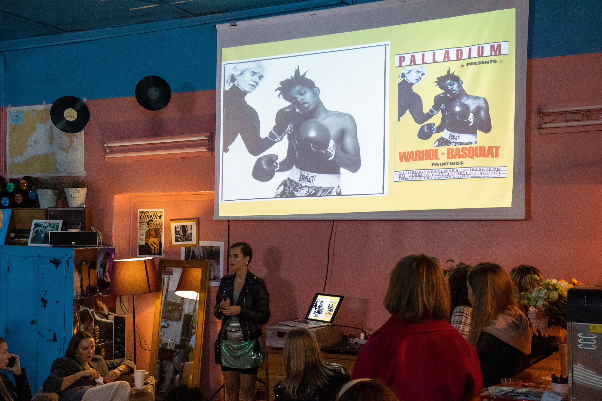 2022-06-29 Лекция Марии Барковой (Энди Уорхол). Фотограф Денис Лесковский (Тюмень)