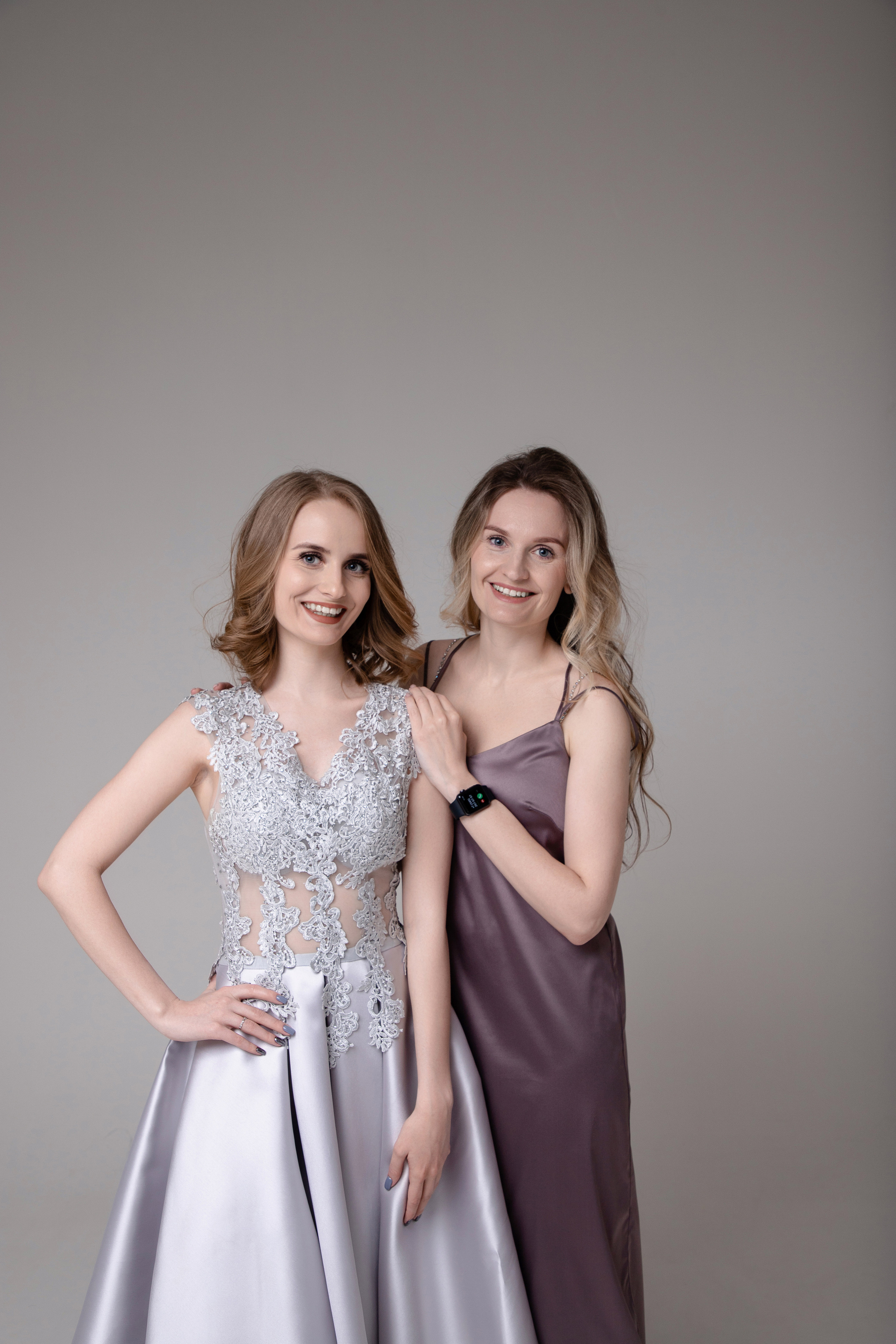 Фотосессия двух сестер с мамой. Фотограф Денис Лесковский (Тюмень)