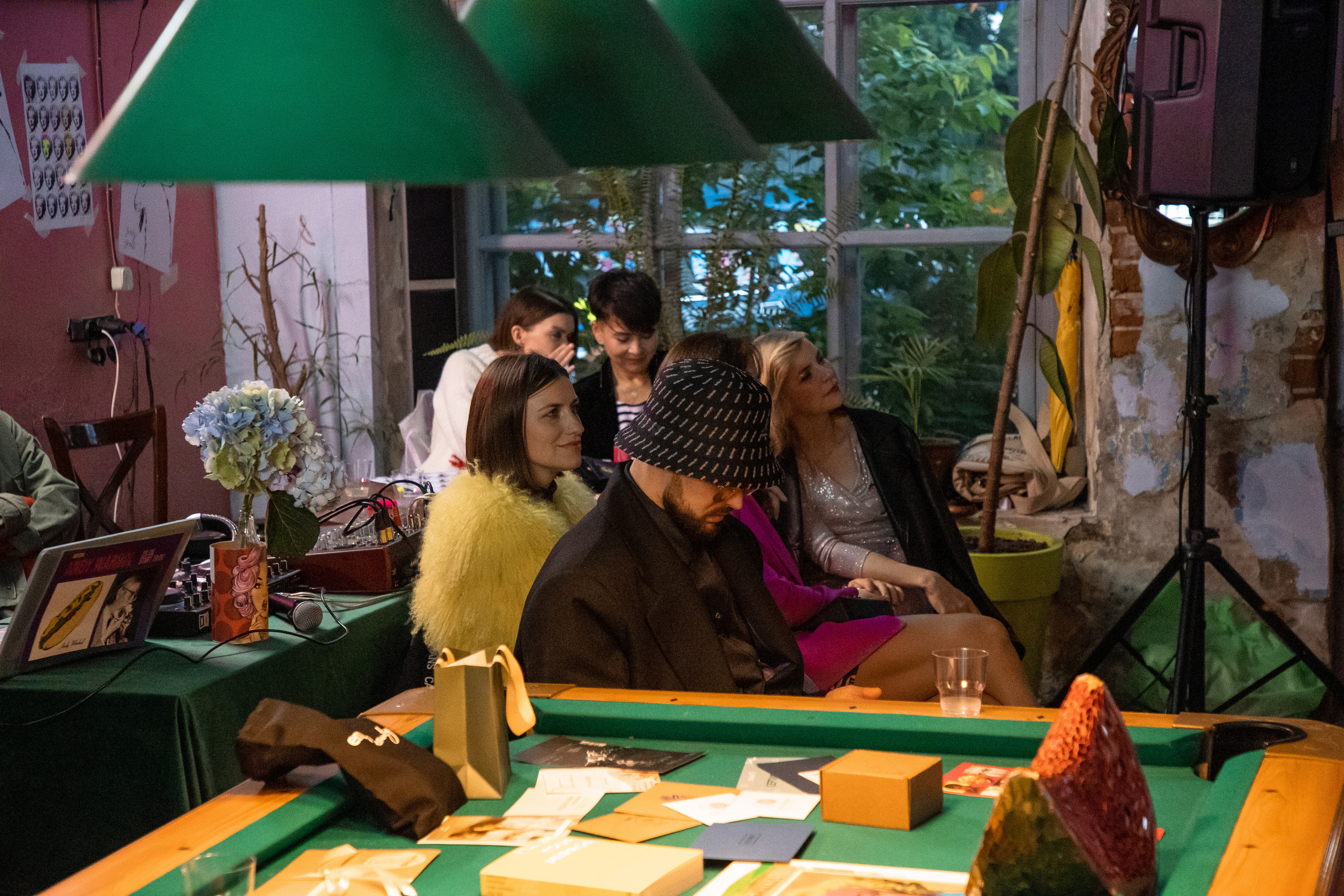 2022-06-29 Лекция Марии Барковой (Энди Уорхол). Фотограф Денис Лесковский (Тюмень)