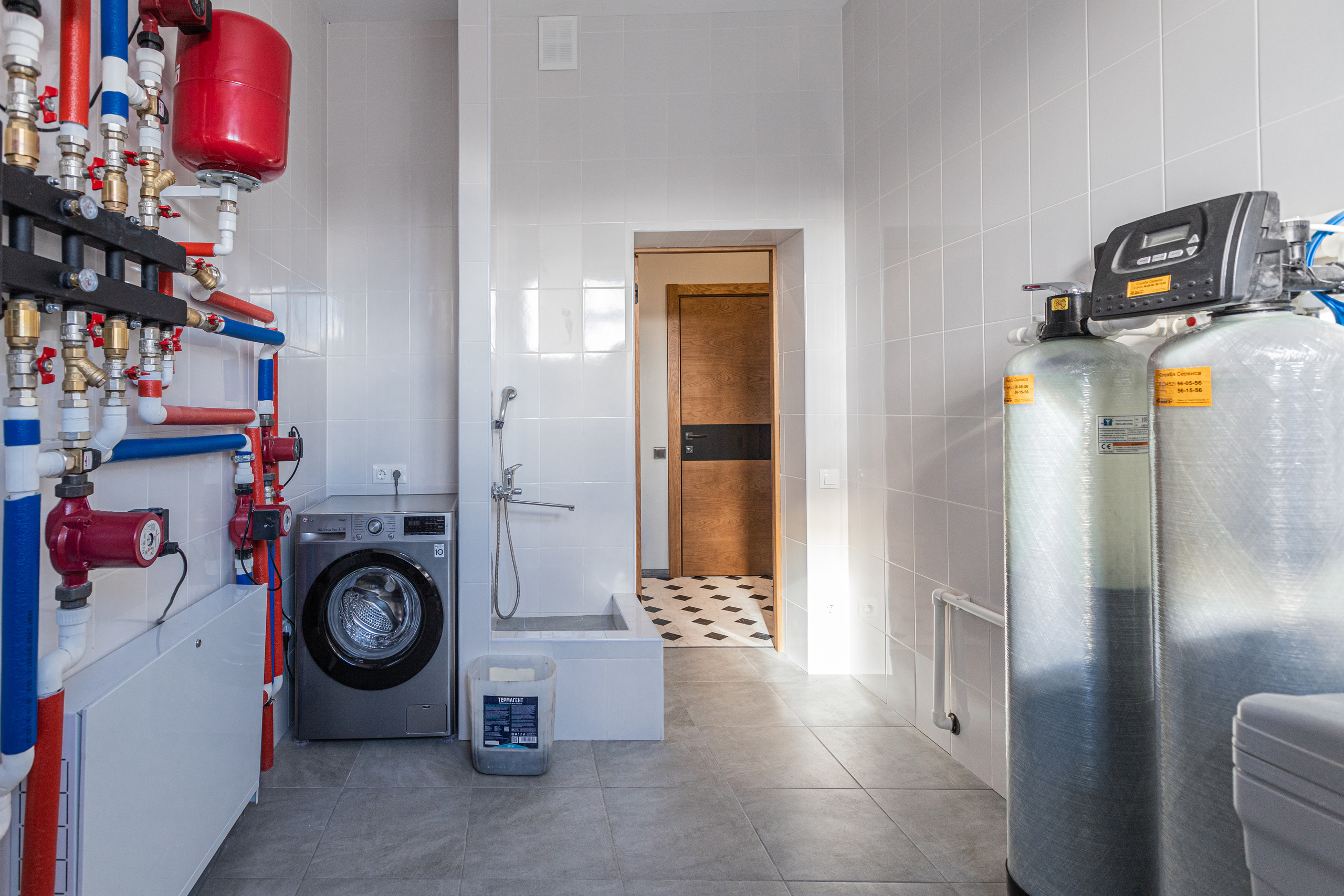 Предпродажная съемка коттеджа в Зубарево. Фотограф Денис Лесковский (Тюмень)