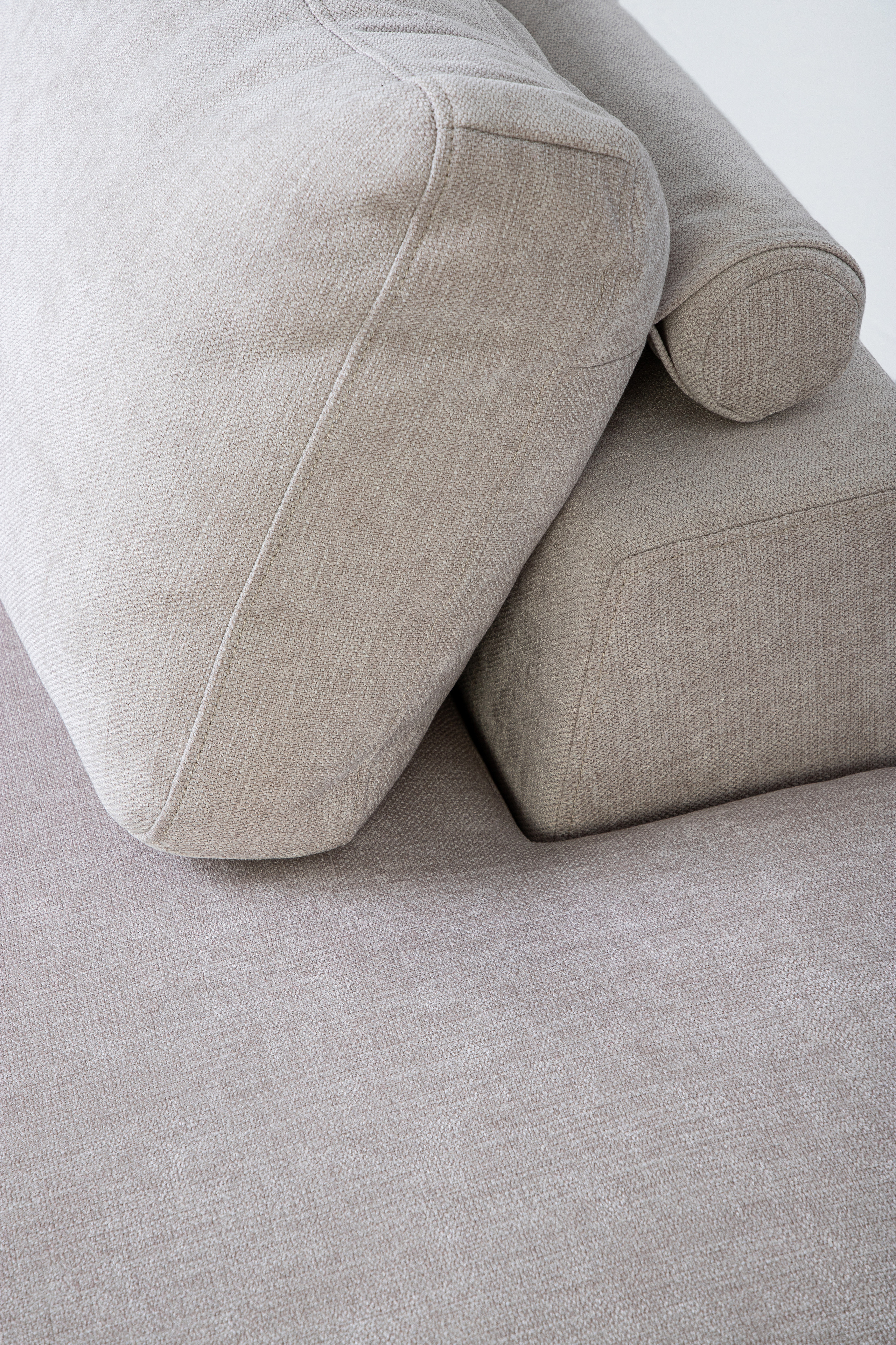 Предметная съемка мягкой мебели для сайта, каталога и онлайн магазина. Фотограф Денис Лесковский (Тюмень)