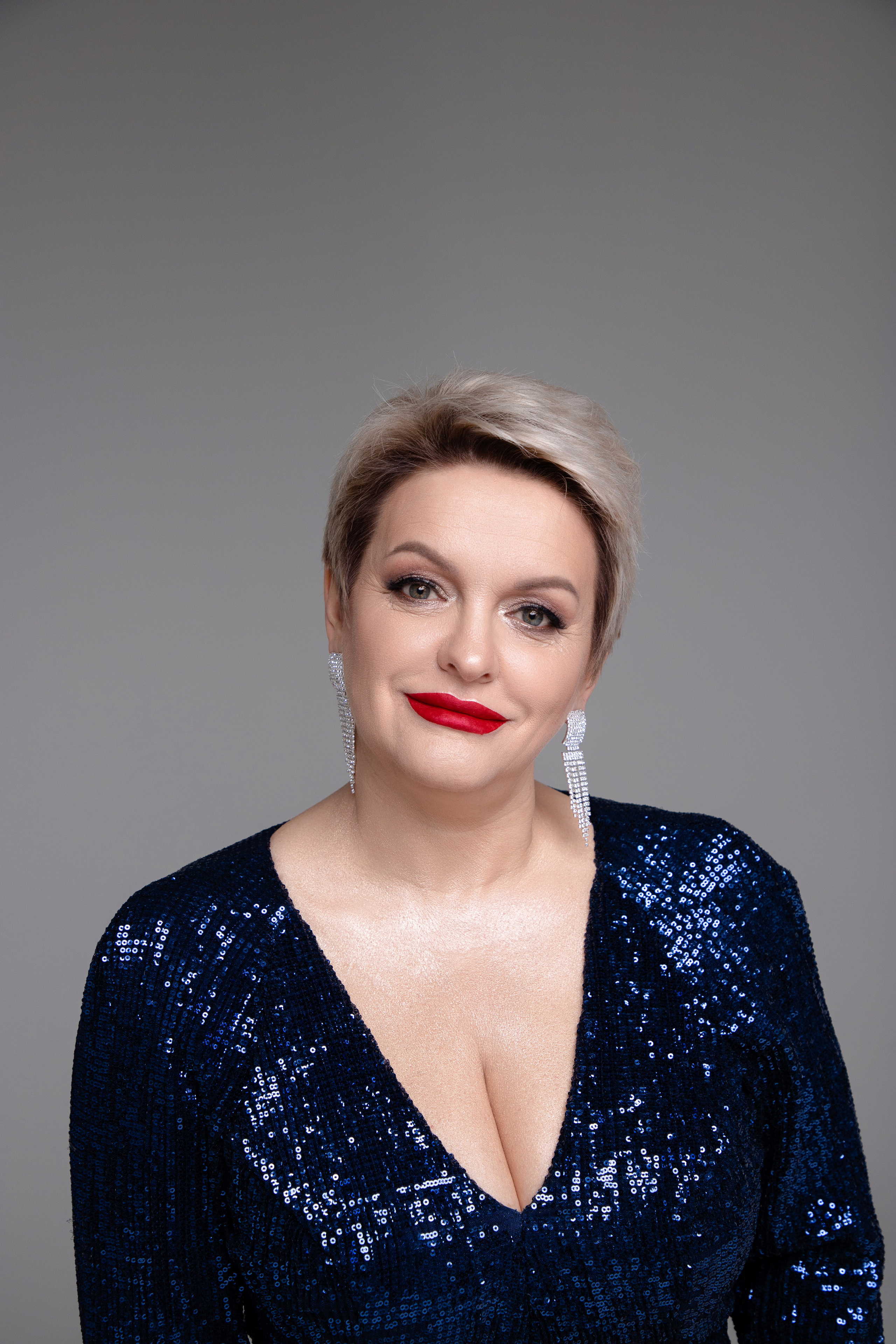 Фотосессия двух сестер с мамой. Фотограф Денис Лесковский (Тюмень)