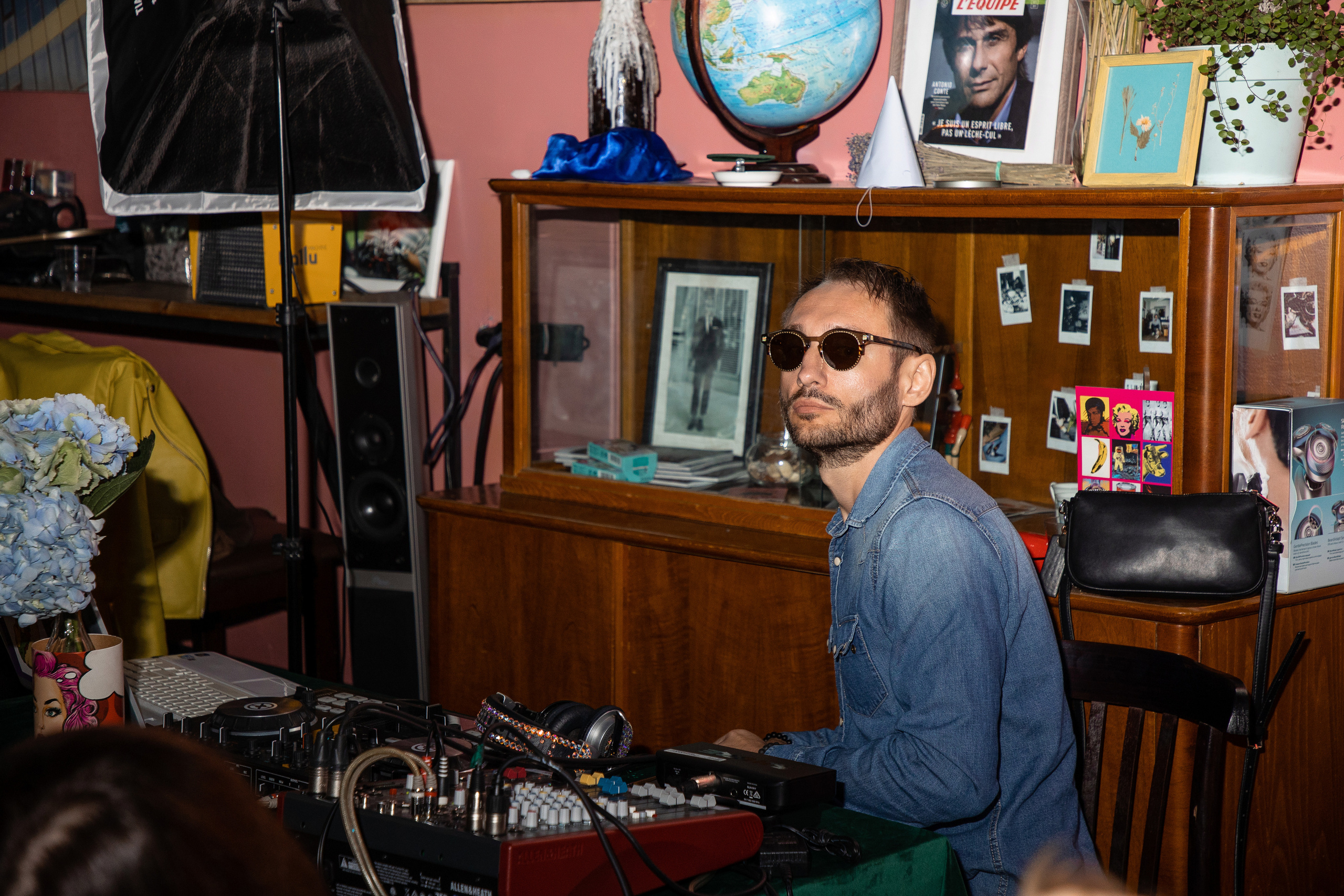 2022-06-29 Лекция Марии Барковой (Энди Уорхол). Фотограф Денис Лесковский (Тюмень)