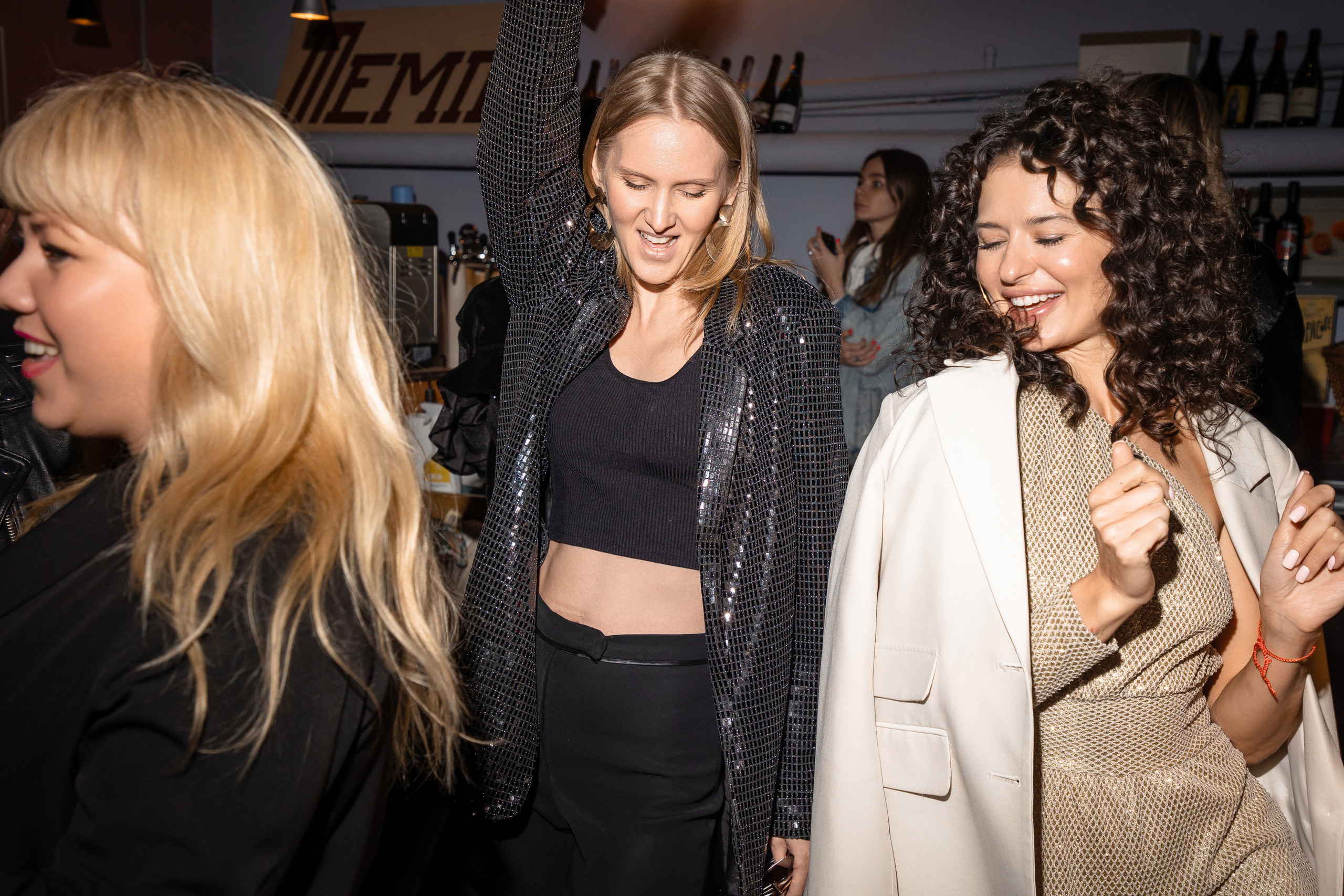 2022-06-29 Лекция Марии Барковой (Энди Уорхол). Фотограф Денис Лесковский (Тюмень)