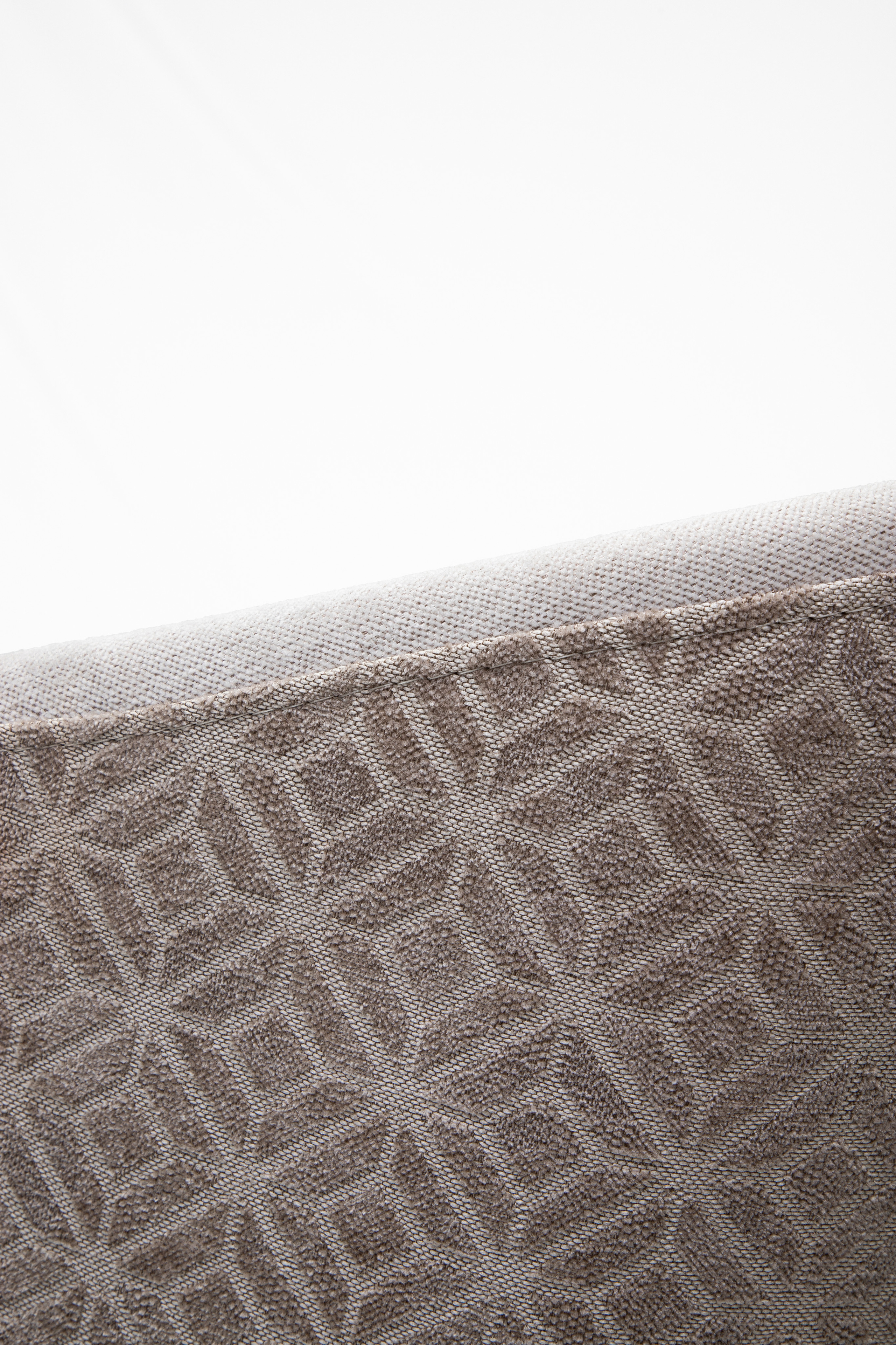 Предметная съемка мягкой мебели для сайта, каталога и онлайн магазина. Фотограф Денис Лесковский (Тюмень)