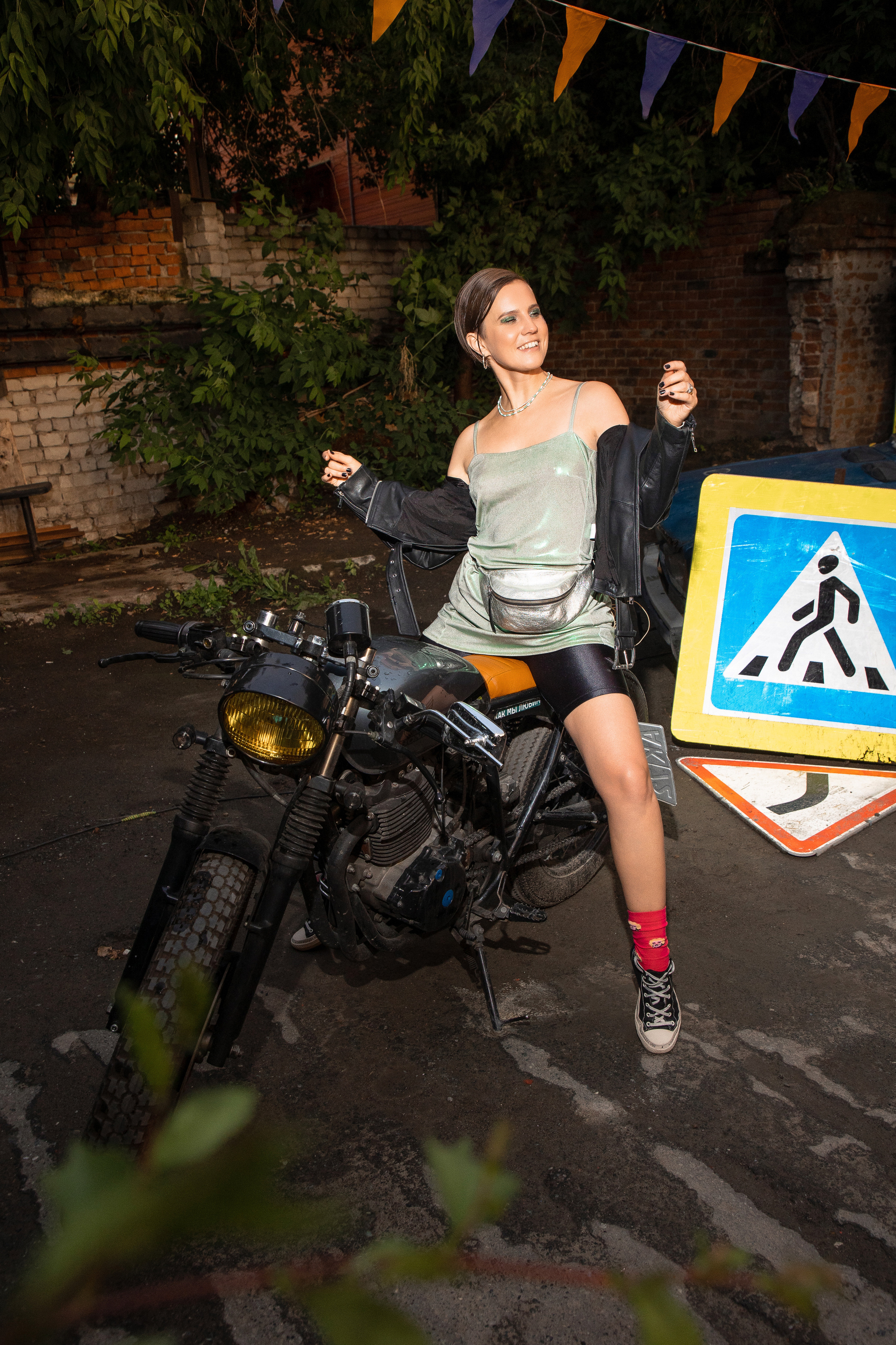 2022-06-29 Лекция Марии Барковой (Энди Уорхол). Фотограф Денис Лесковский (Тюмень)