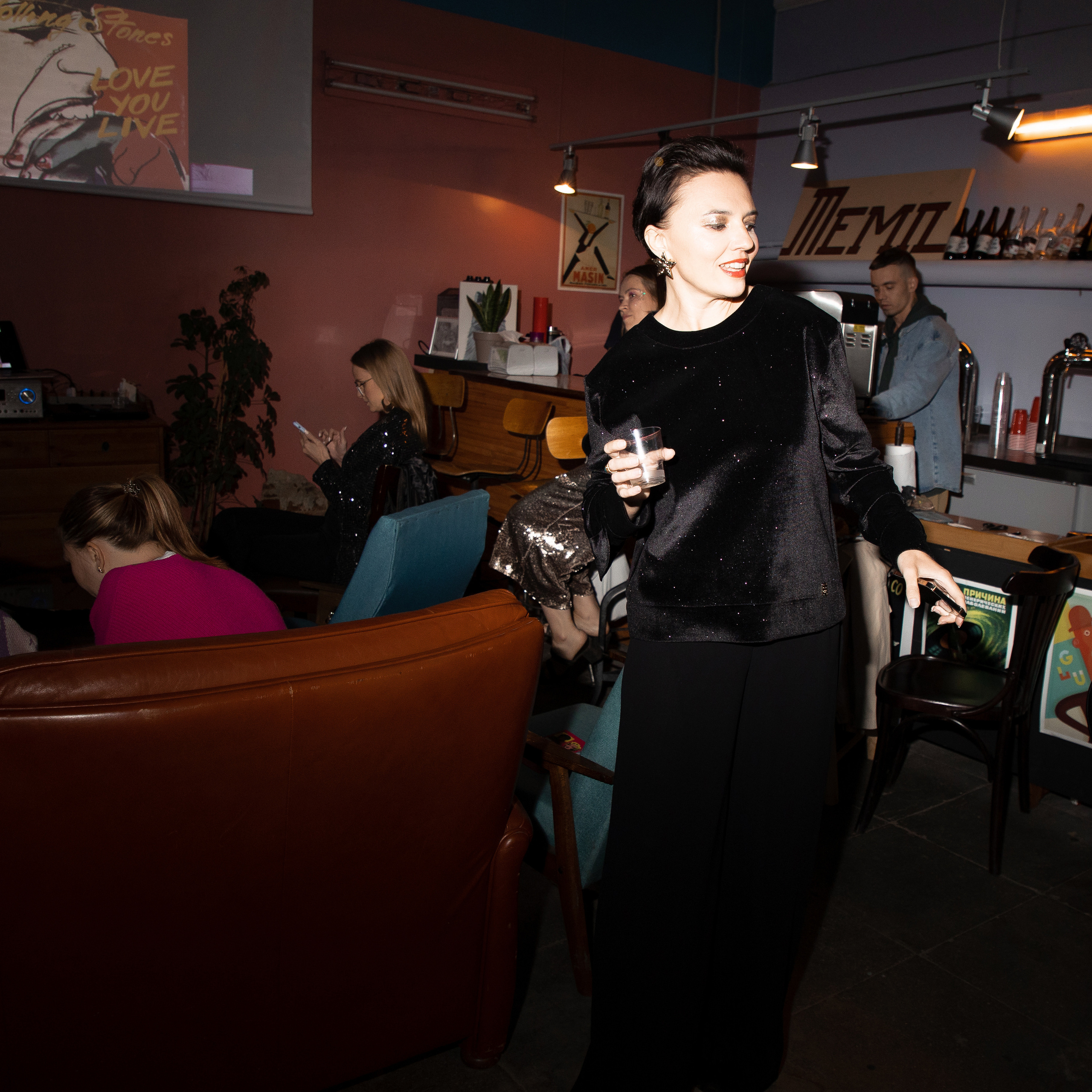 2022-06-29 Лекция Марии Барковой (Энди Уорхол). Фотограф Денис Лесковский (Тюмень)