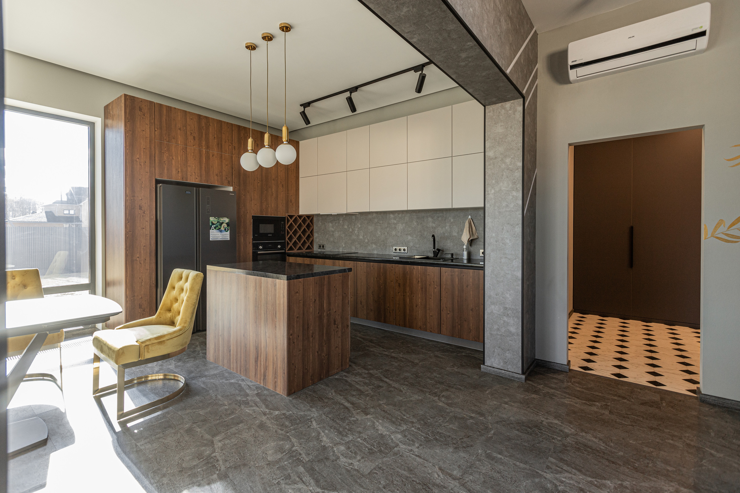 Предпродажная съемка коттеджа в Зубарево. Фотограф Денис Лесковский (Тюмень)