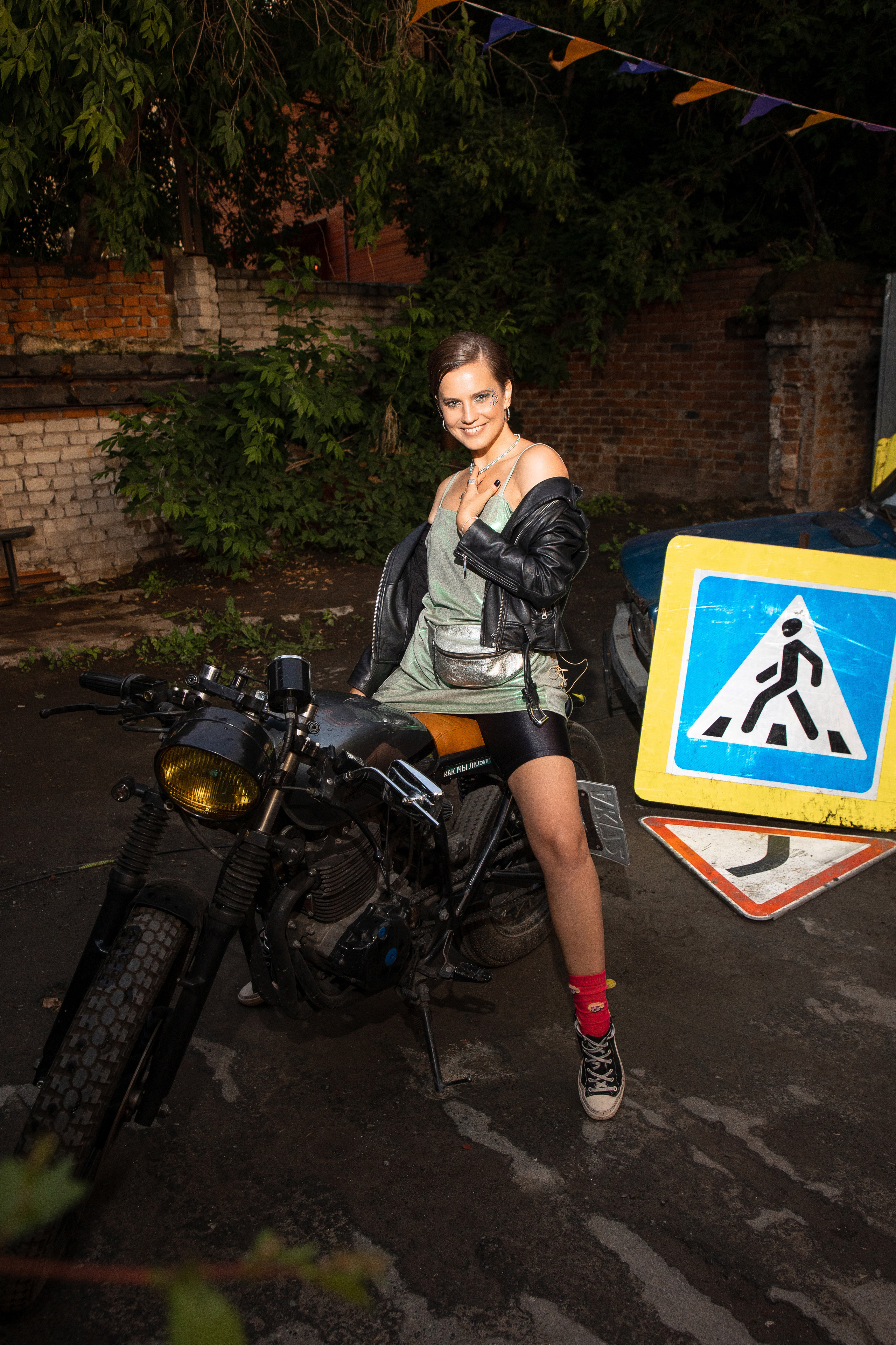 2022-06-29 Лекция Марии Барковой (Энди Уорхол). Фотограф Денис Лесковский (Тюмень)