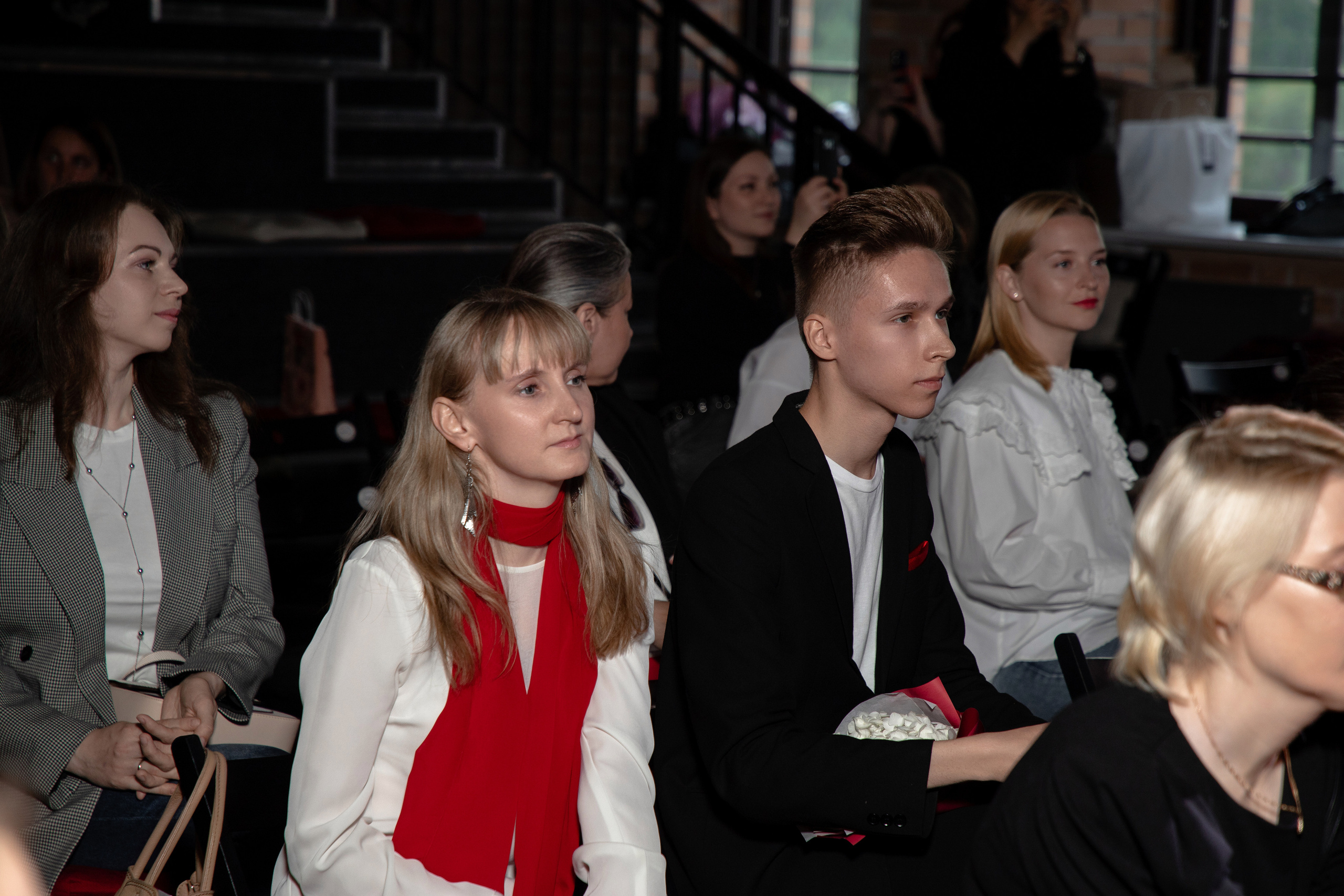 Презентация книги Светы Захаровой "Ты уже бренд". Фотограф Денис Лесковский (Тюмень)