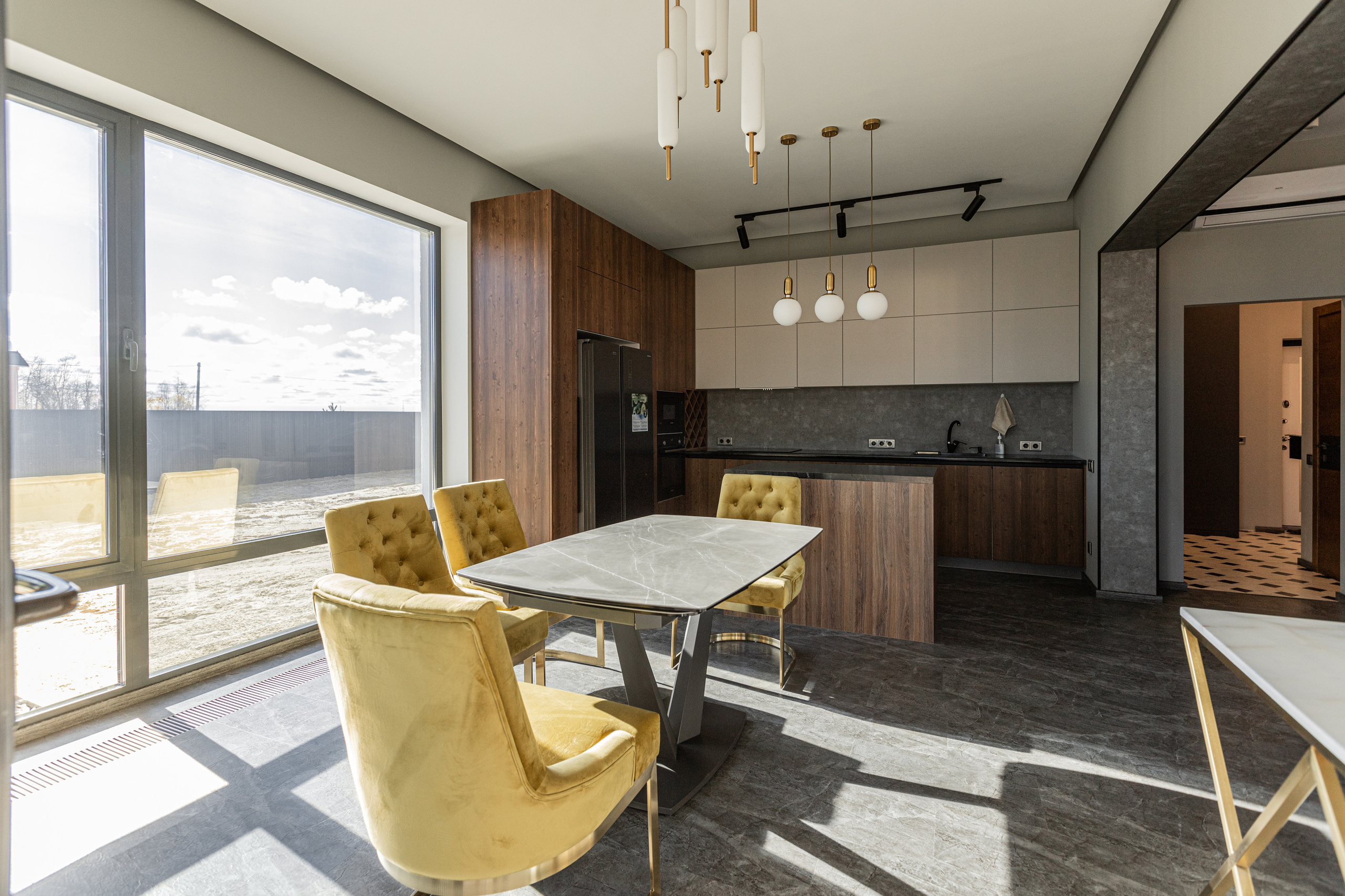 Предпродажная съемка коттеджа в Зубарево. Фотограф Денис Лесковский (Тюмень)