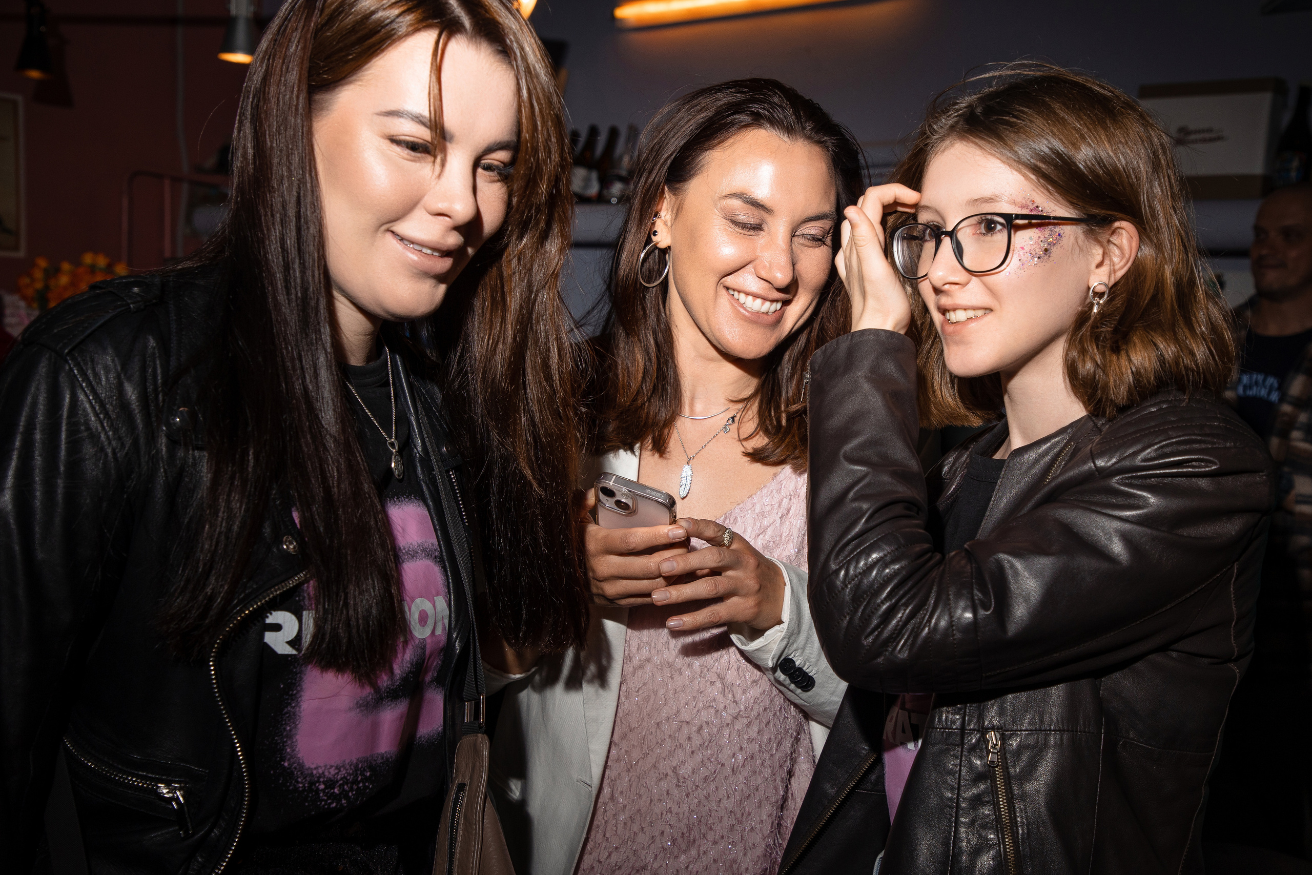 2022-06-29 Лекция Марии Барковой (Энди Уорхол). Фотограф Денис Лесковский (Тюмень)