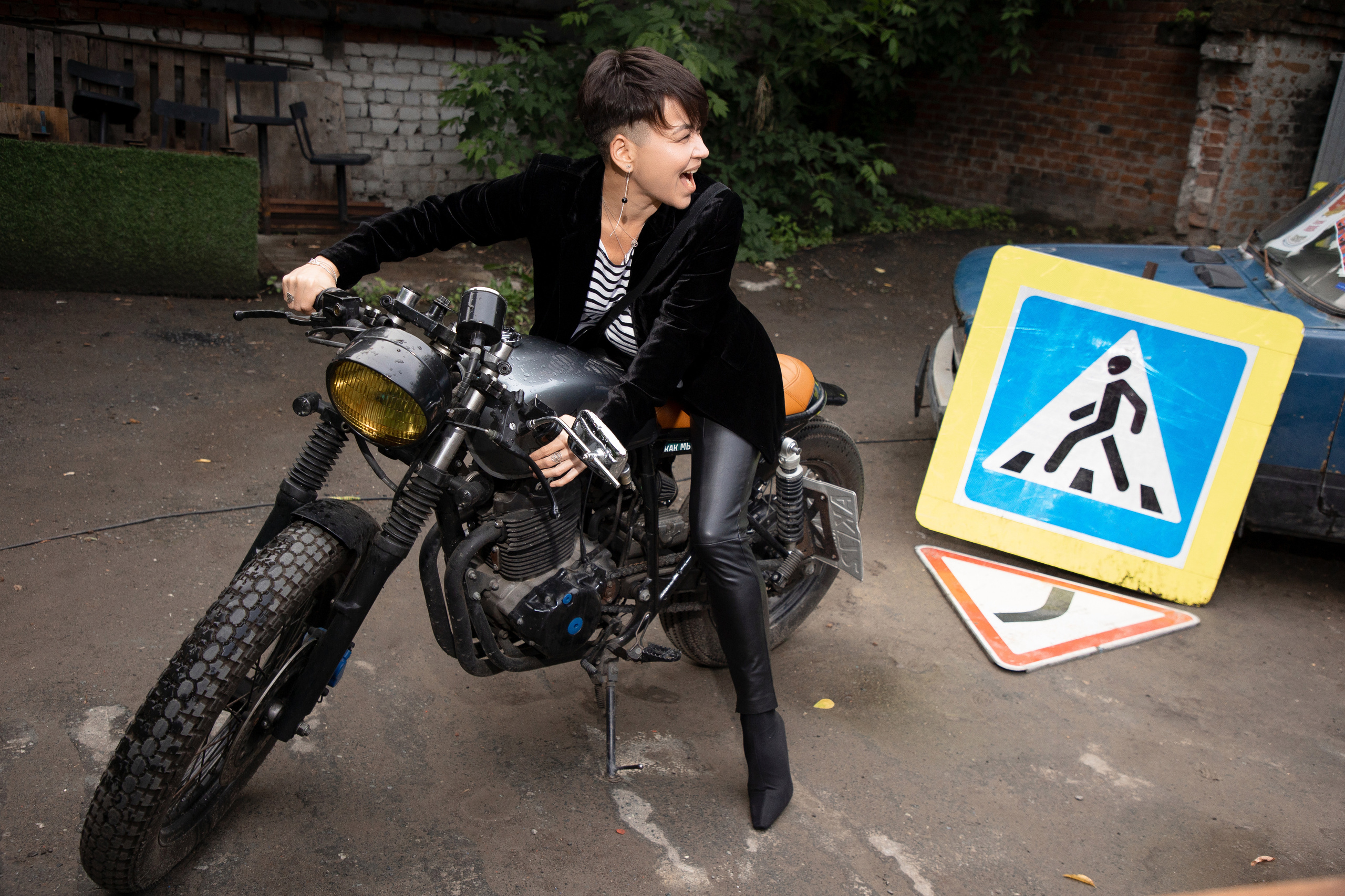 2022-06-29 Лекция Марии Барковой (Энди Уорхол). Фотограф Денис Лесковский (Тюмень)