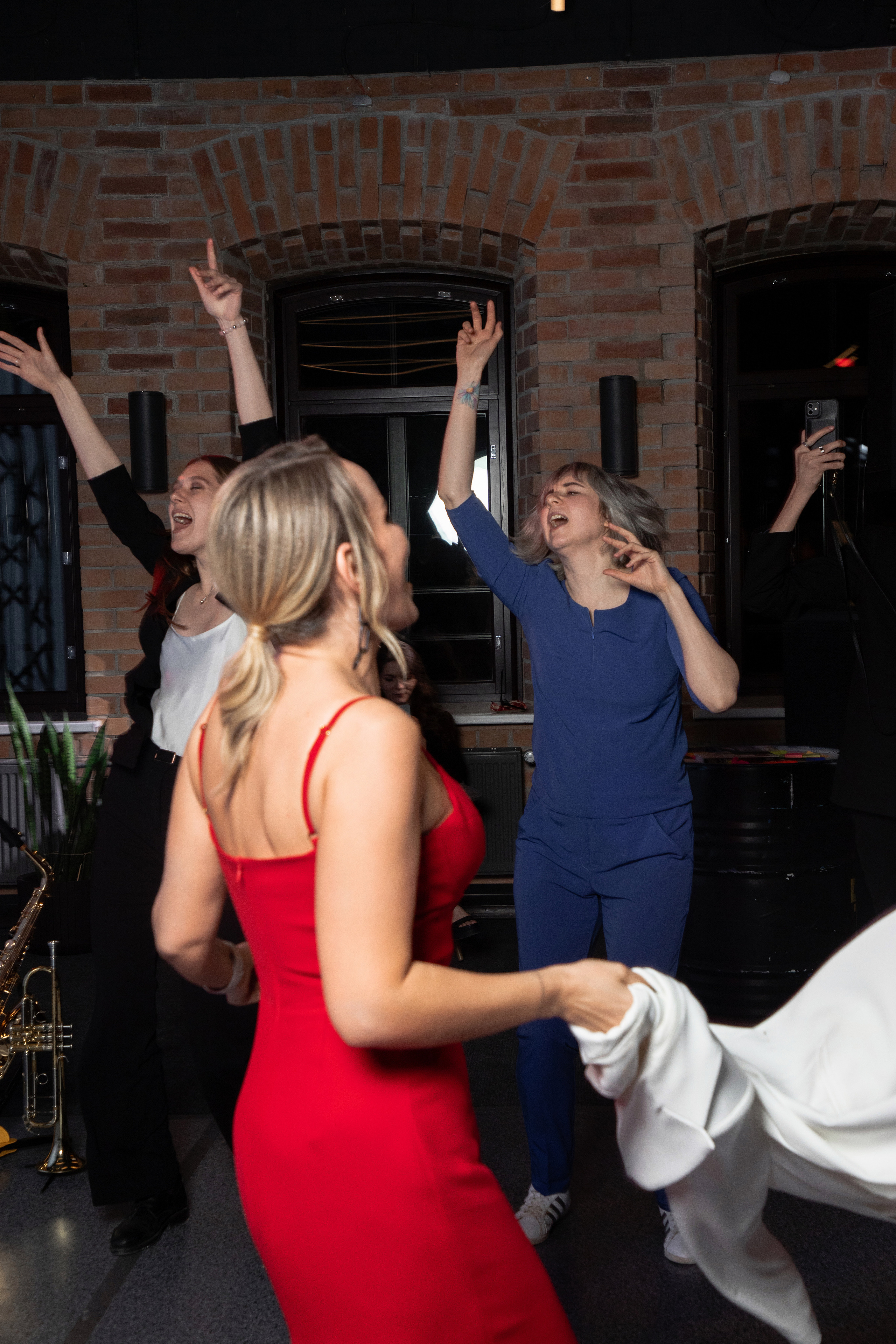 Презентация книги Светы Захаровой "Ты уже бренд". Фотограф Денис Лесковский (Тюмень)