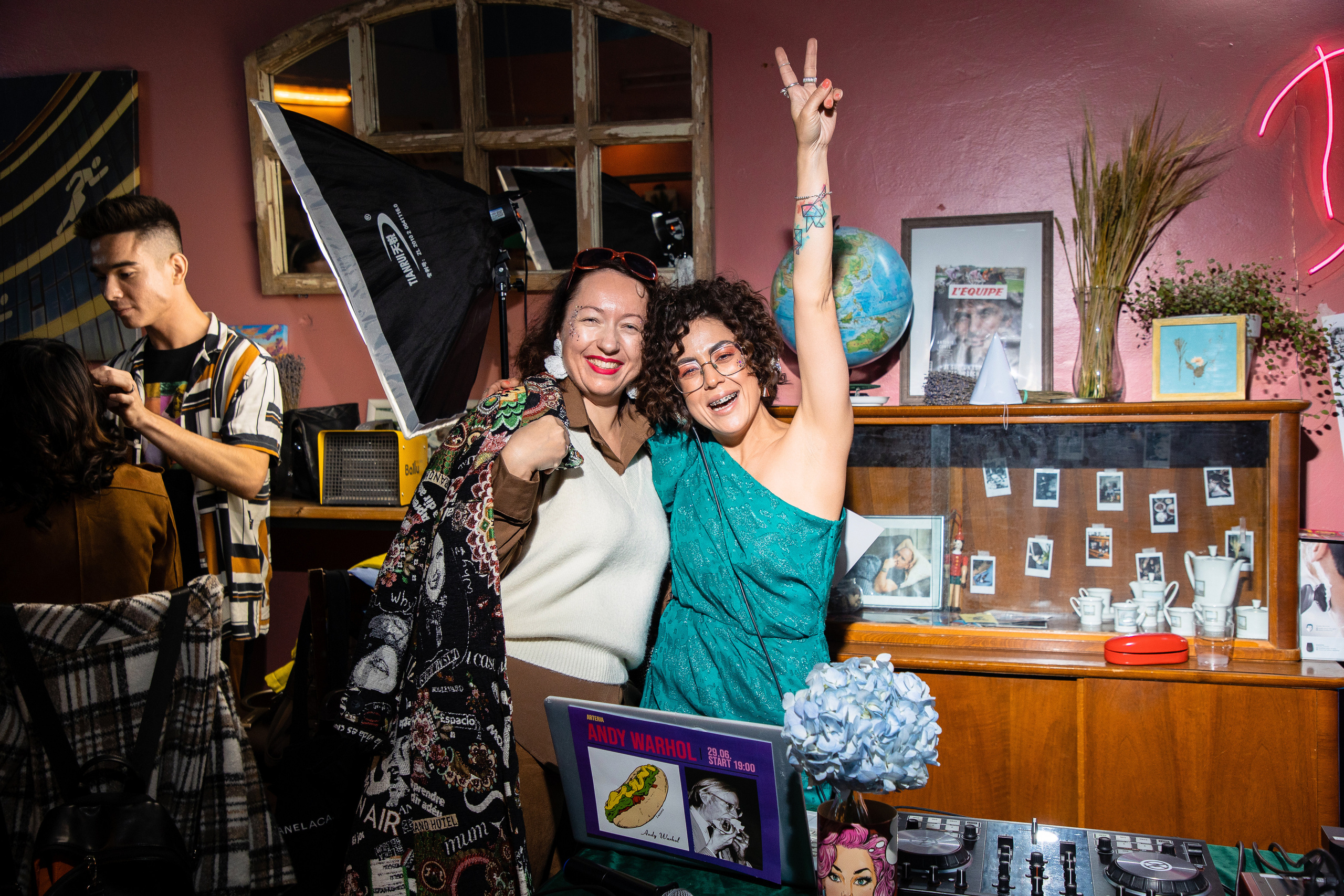 2022-06-29 Лекция Марии Барковой (Энди Уорхол). Фотограф Денис Лесковский (Тюмень)