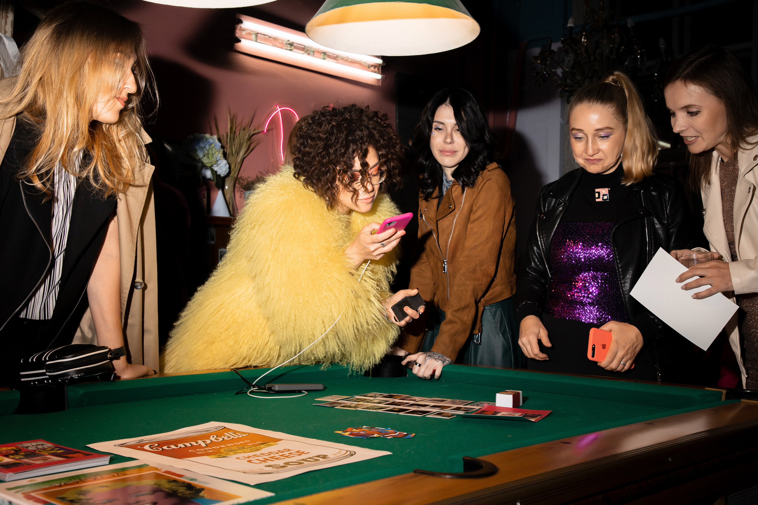 2022-06-29 Лекция Марии Барковой (Энди Уорхол). Фотограф Денис Лесковский (Тюмень)