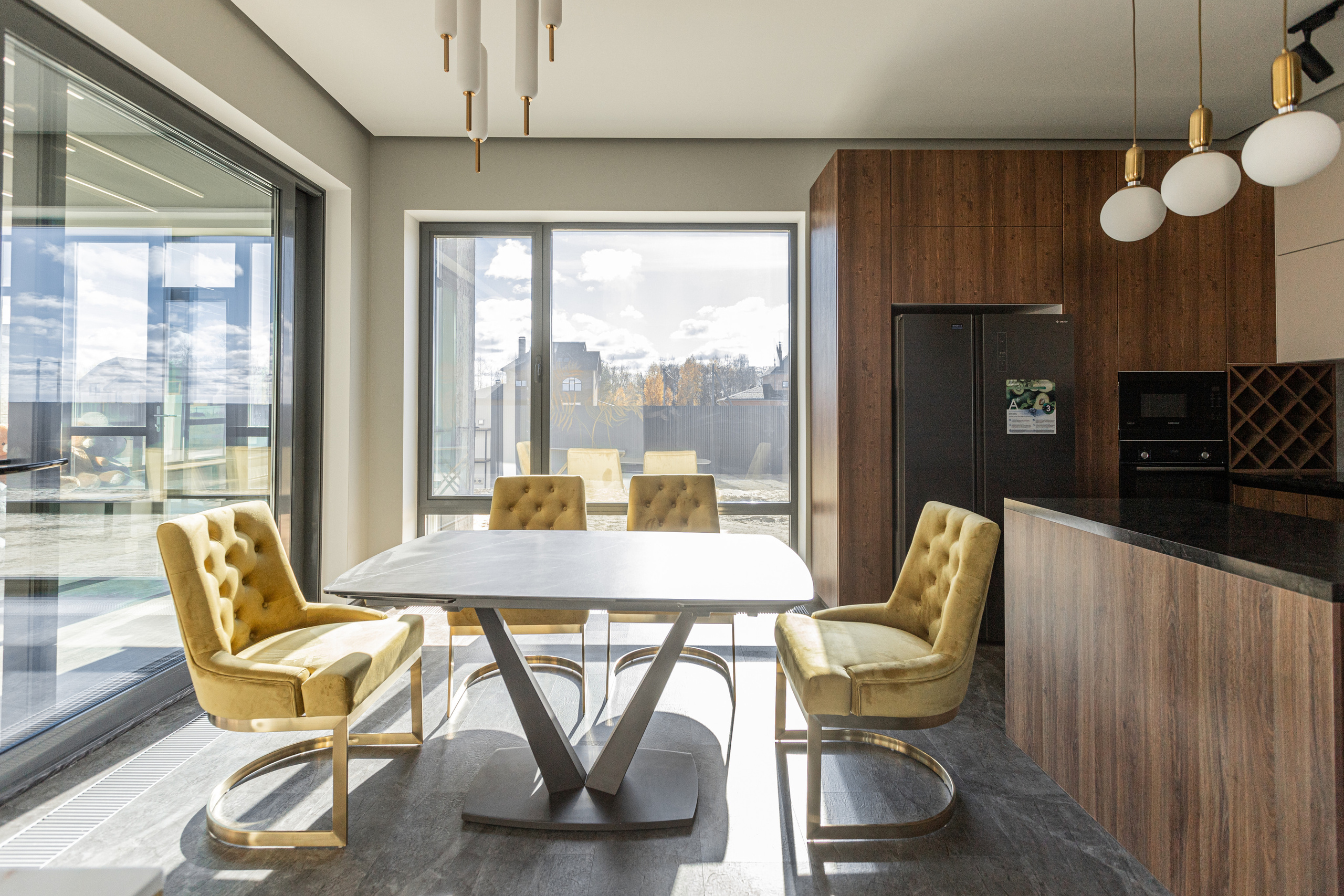 Предпродажная съемка коттеджа в Зубарево. Фотограф Денис Лесковский (Тюмень)