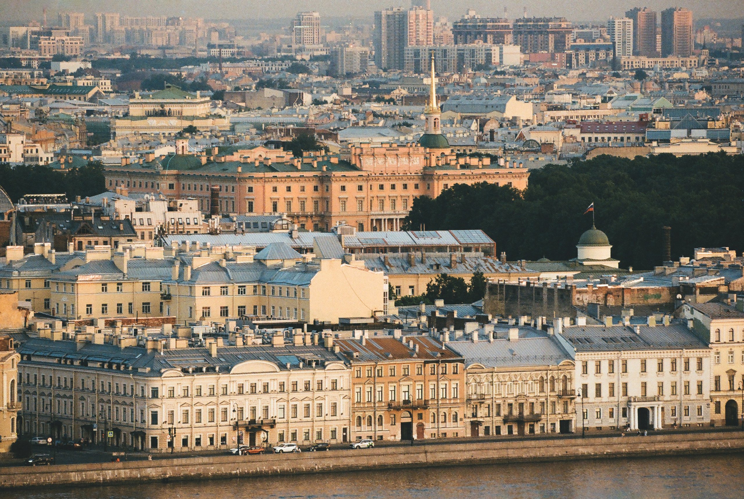 Фотографии цветные. Свадебный и семейный пленочный фотограф в Петербурге Истомина Ирина