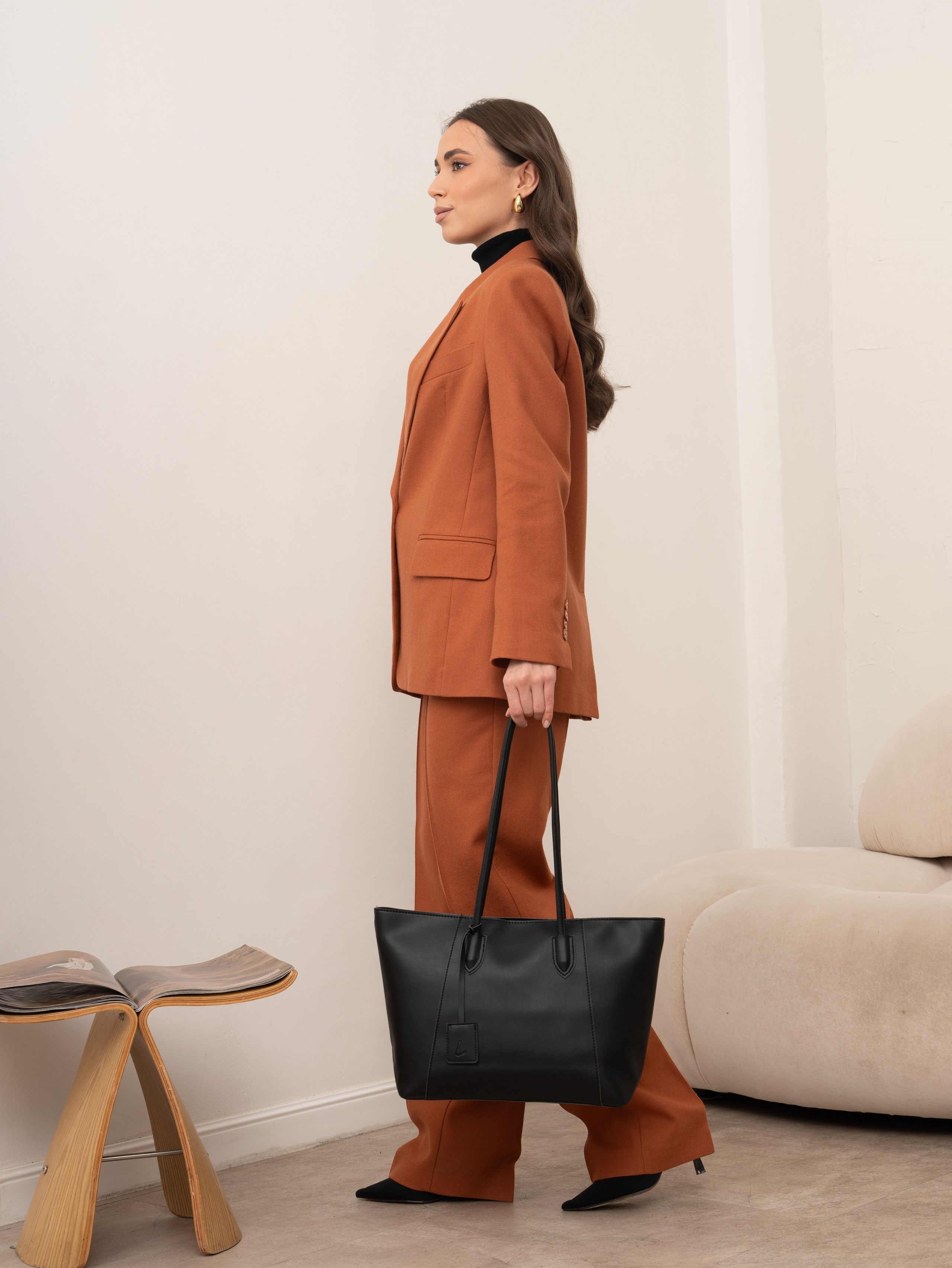 Модели. Индивидуальные, предметные и сборные съемки в Санкт-Петербурге Okhman.studio