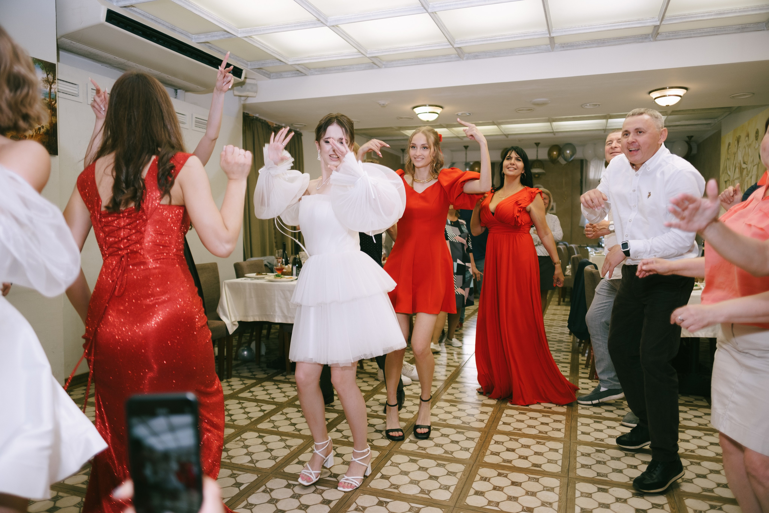 Выпускной школа 33. Свадебный и репортажной фотограф Денис Ожигин в Краснодаре и Краснодарском крае