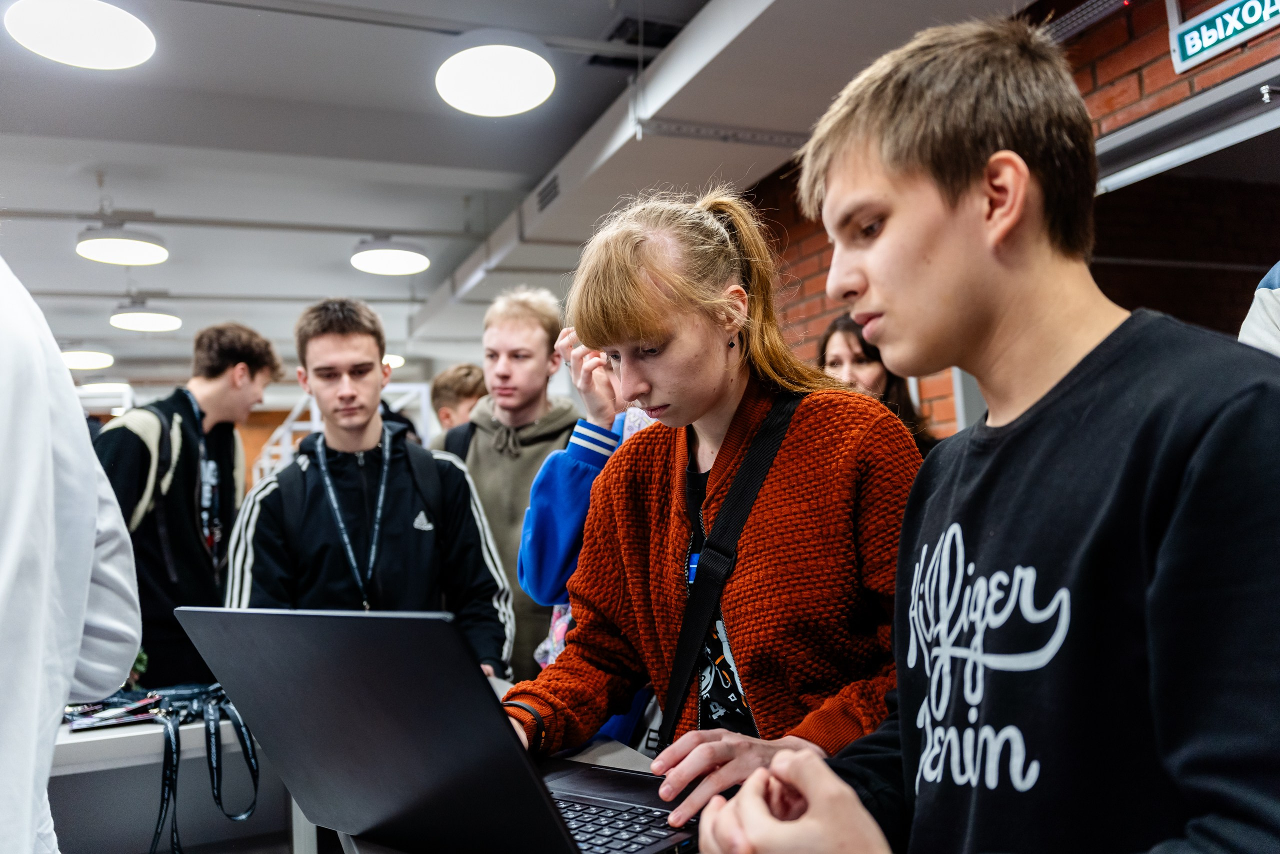 Неймарк. Моя профессия IT. Репортажный и портретный фотограф в Нижнем Новгороде Максим Горшков