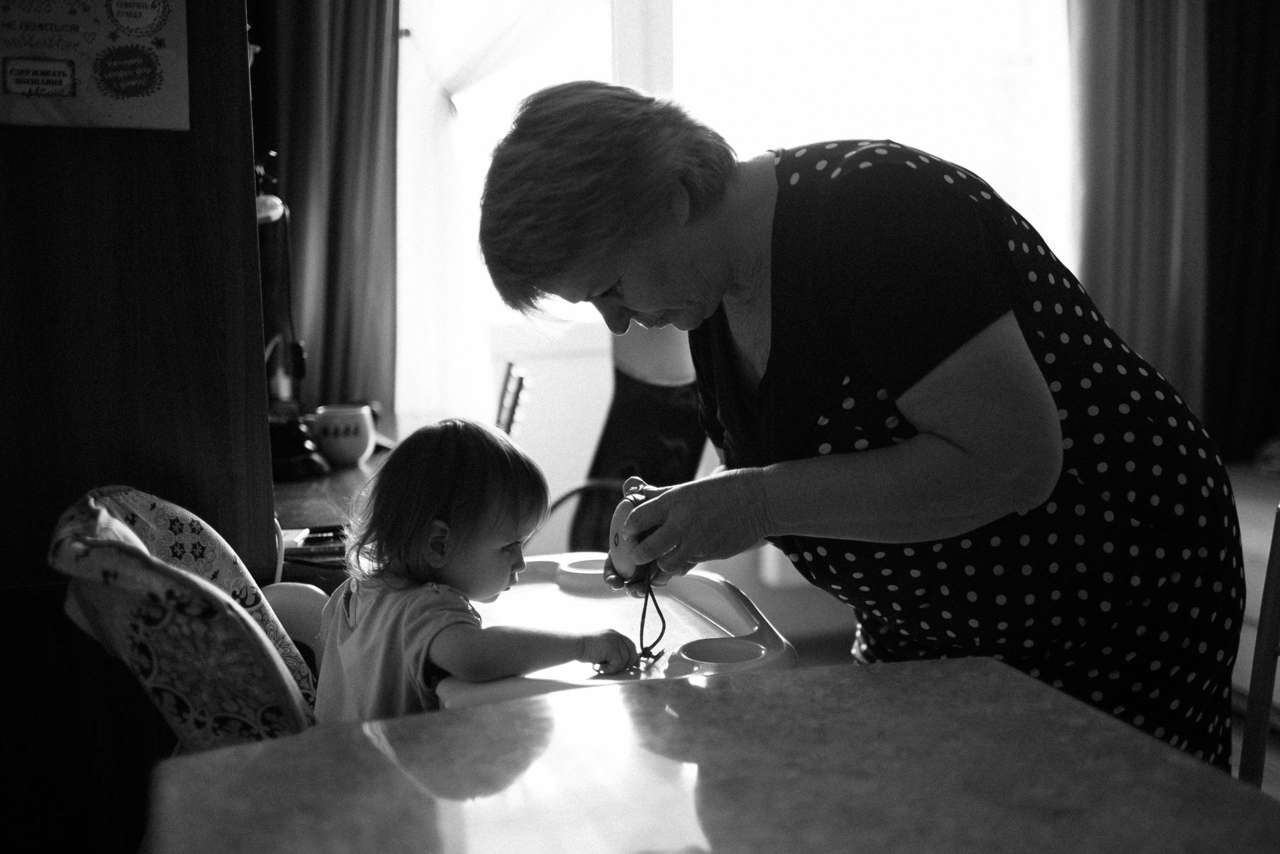 Мотылёк летит на свет | Такие Дела