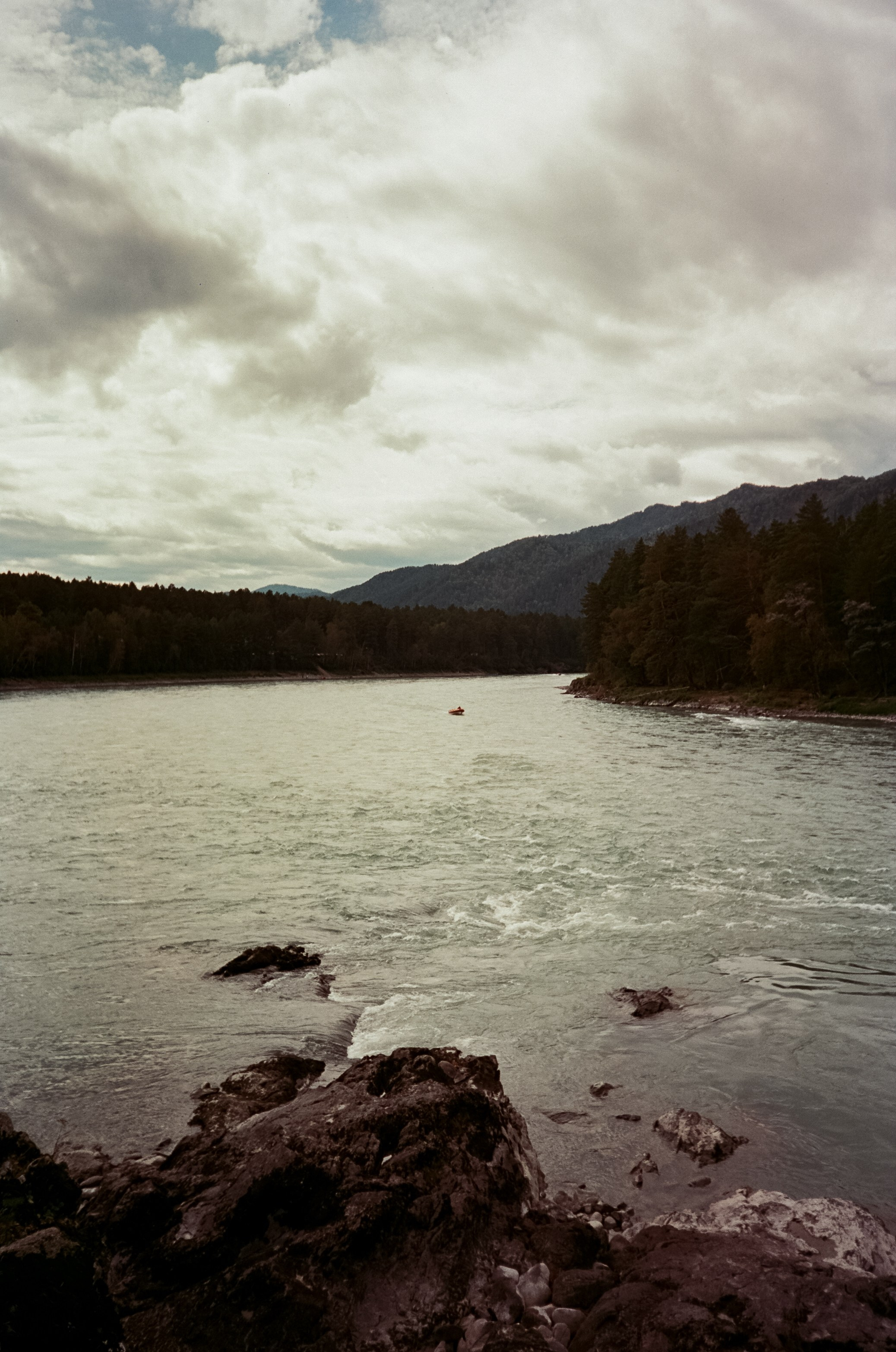 Село Черга в Верхах Алтая. Лошадки в Манжероке и панорамы Катуни. Фотограф-документалист Мария Осокина