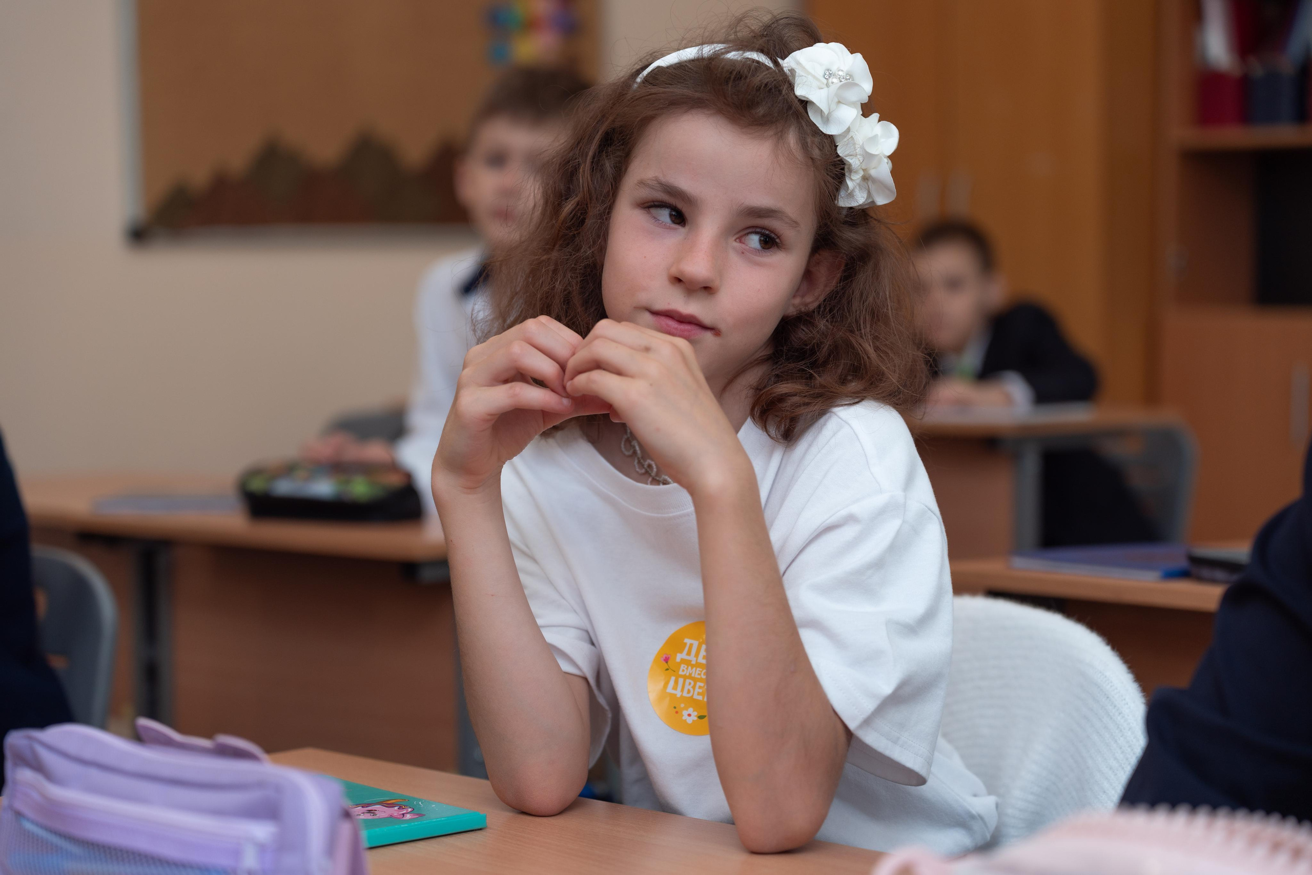 Снова в школу (1 сентября). Фотограф и ИИ-креатор Анна Бобринёва
