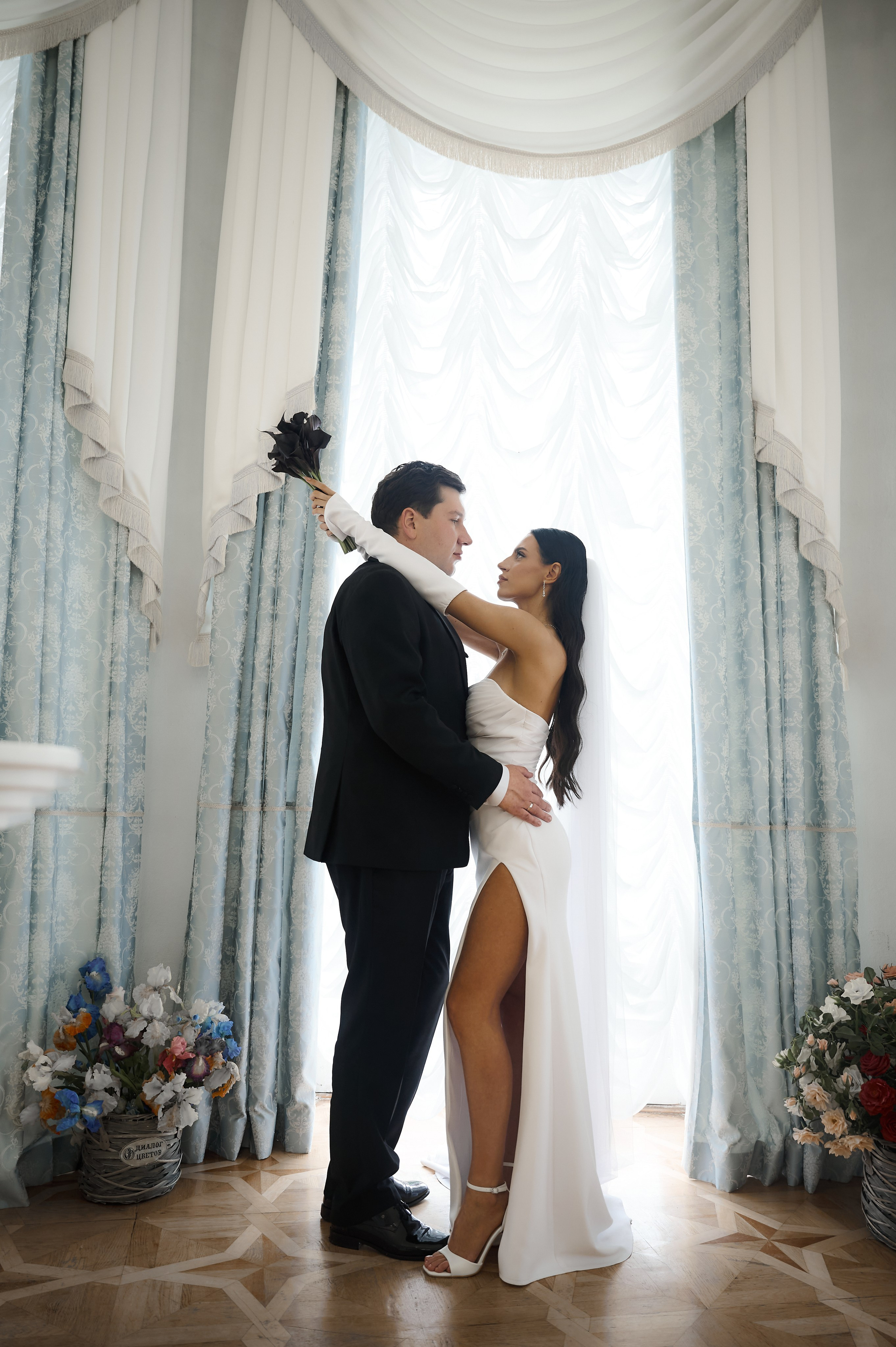 Свадебная прогулка в Богородицке. Свадебный фотограф в Туле Никита Беляев