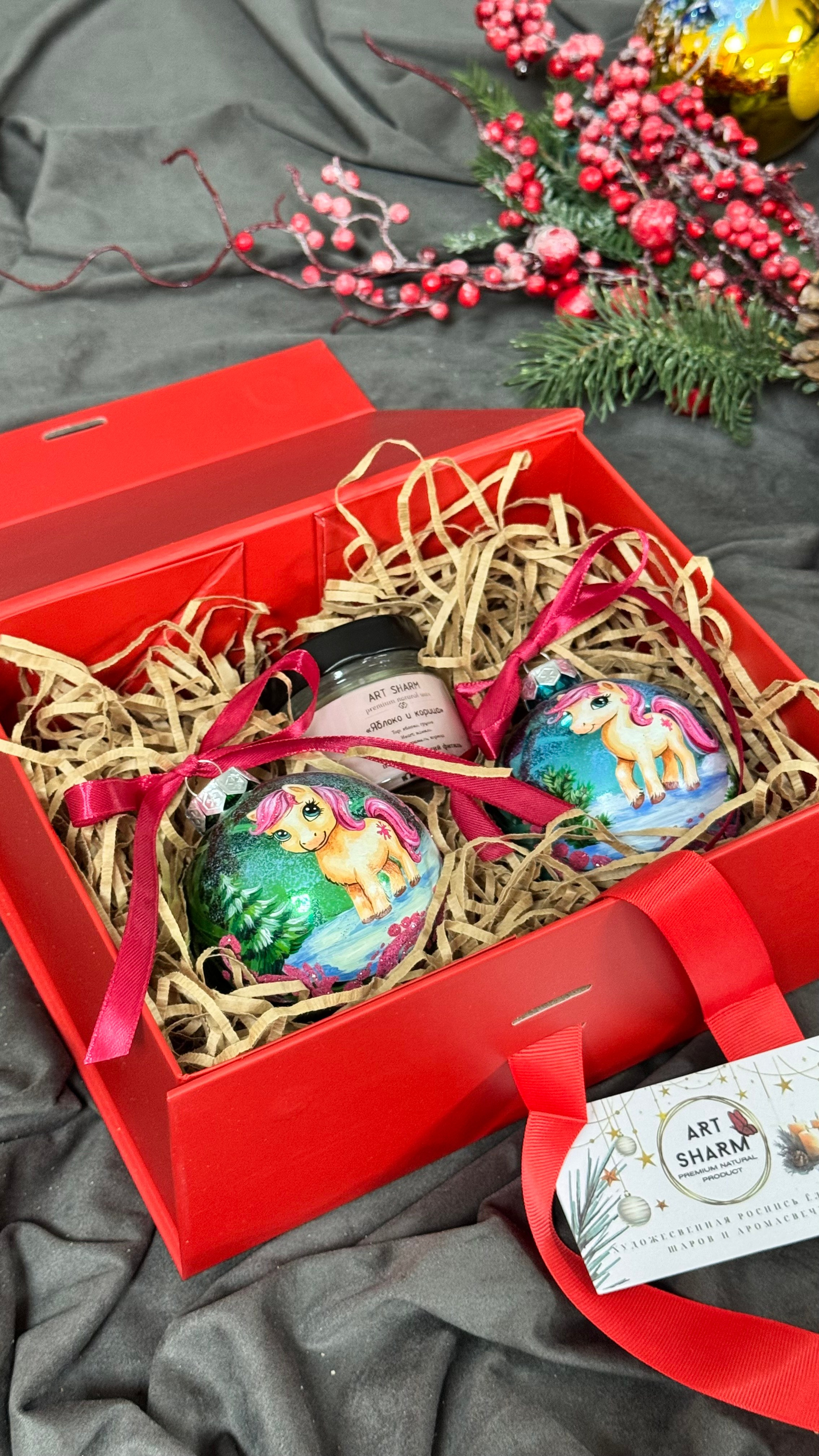 Аромасвечи и наборы. Художественная ручная роспись елочных шаров, корпоративные подарки и восковые аромасвечи