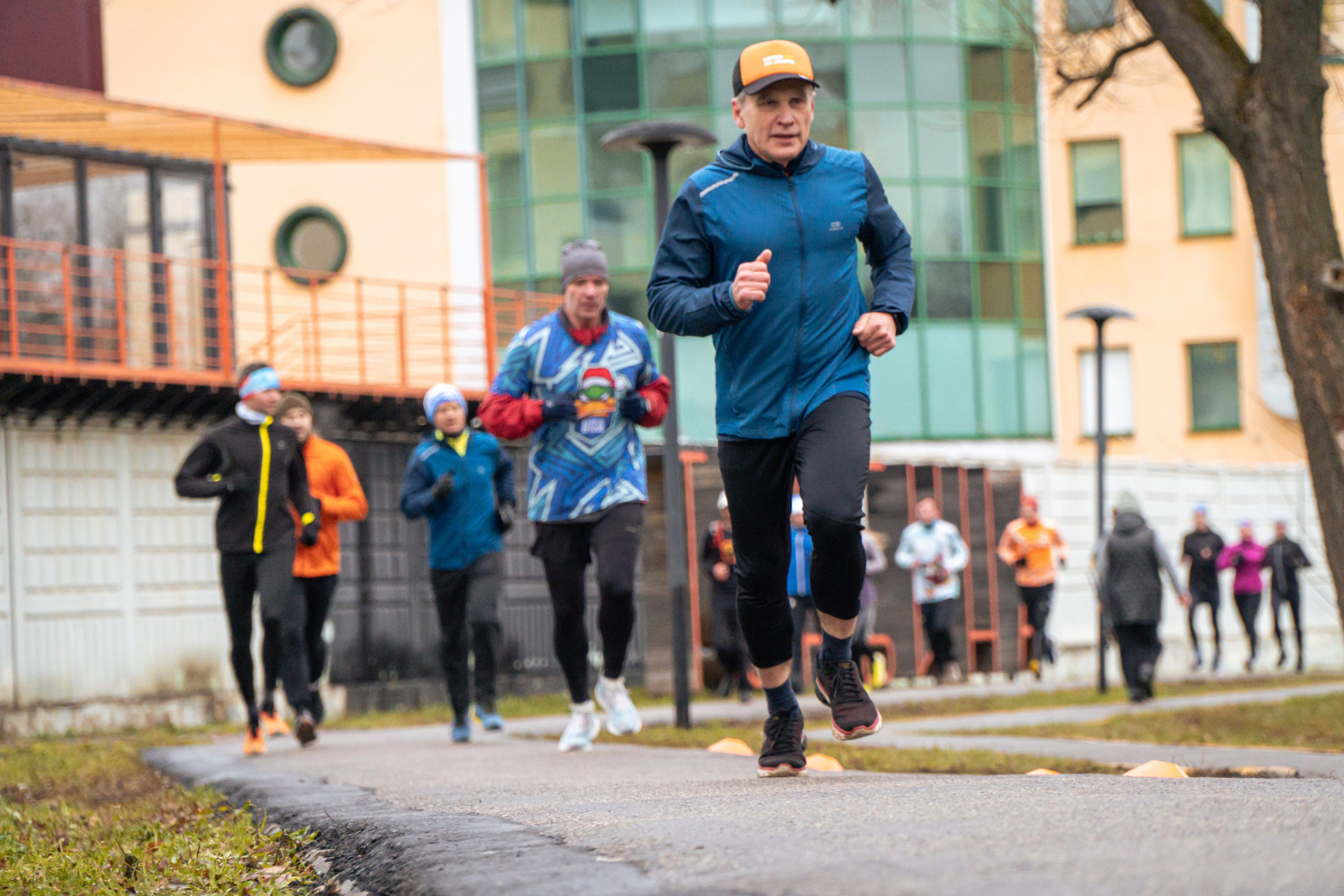 5 вёрст Реутов 16.11.2024. Роман Капилюшов. Бег. Фото. Видео. г. Люберцы