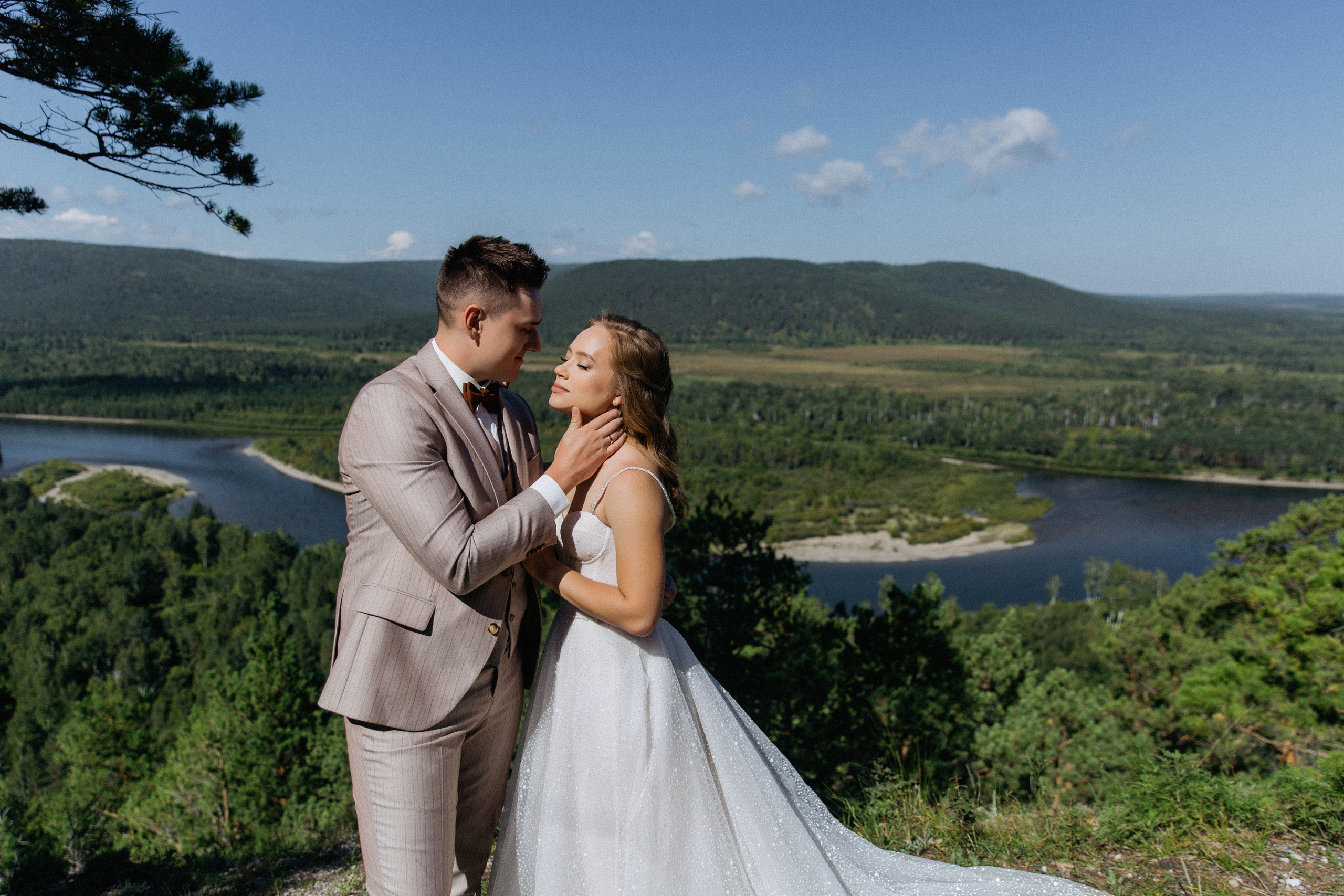 Свадебная выездная фотосессия Александра и Софии. Главная