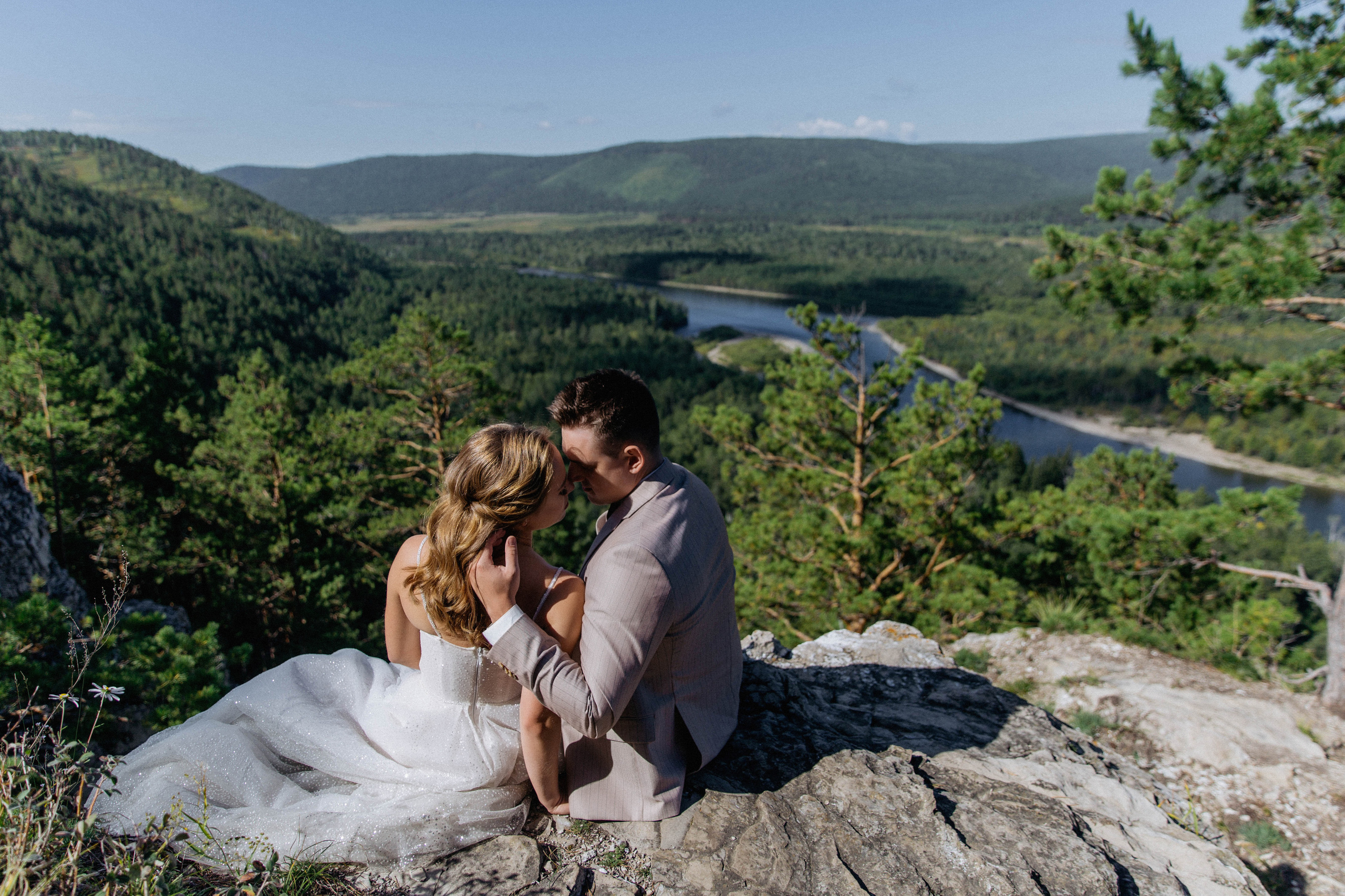 Свадебная выездная фотосессия Александра и Софии. Главная