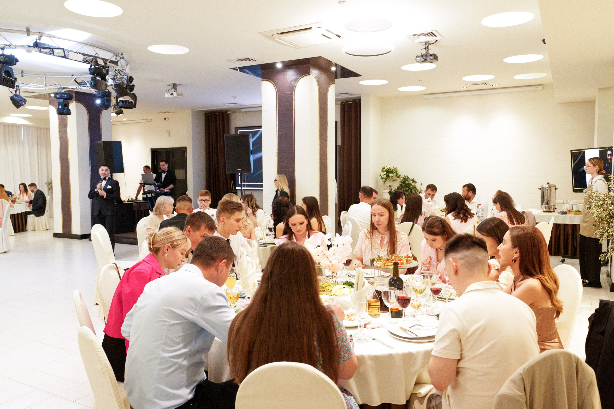 Банкетные залы. Иван Упоров — фотограф, рилсмейкер чебоксары