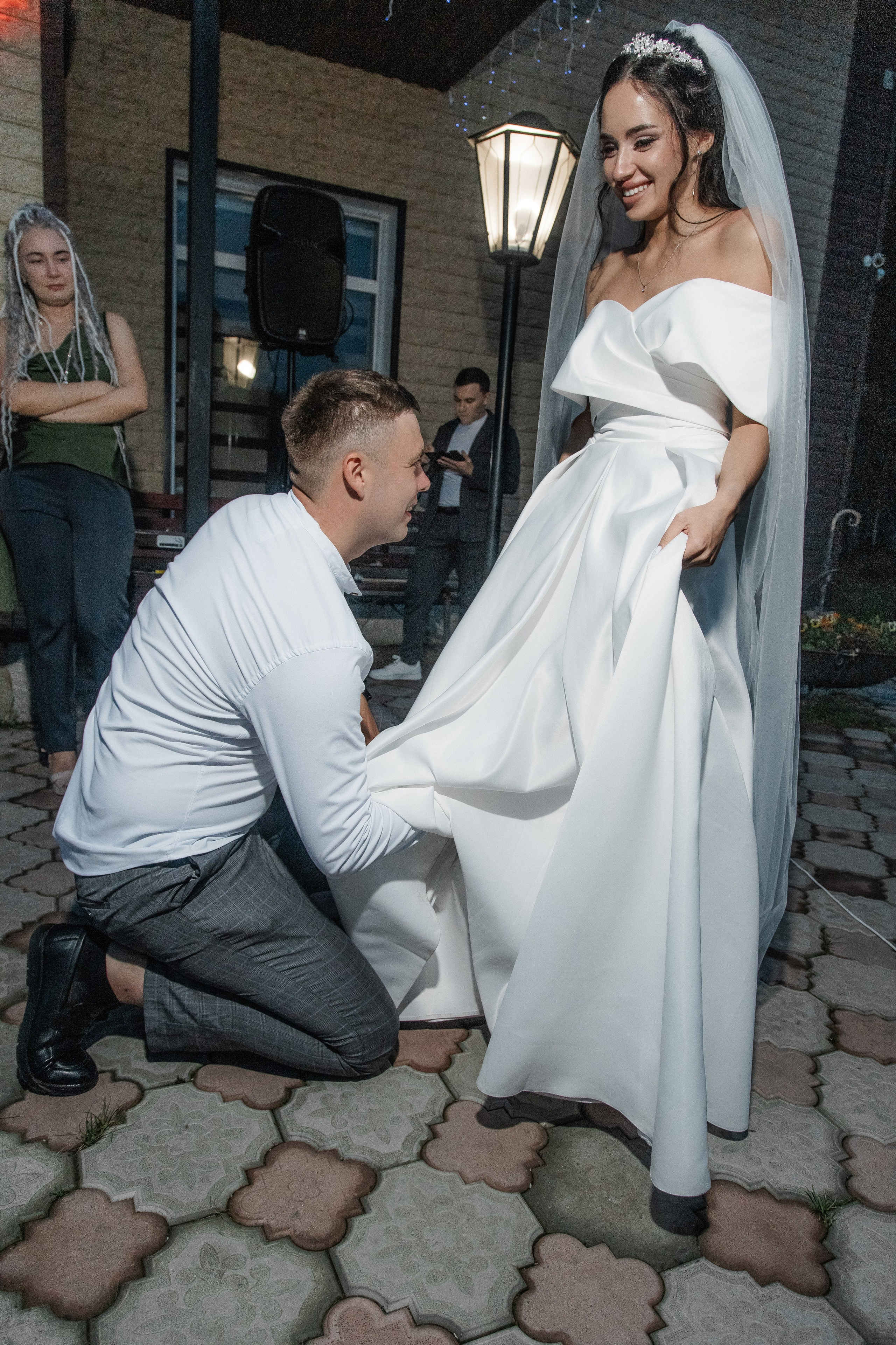 D & J. Street photographer