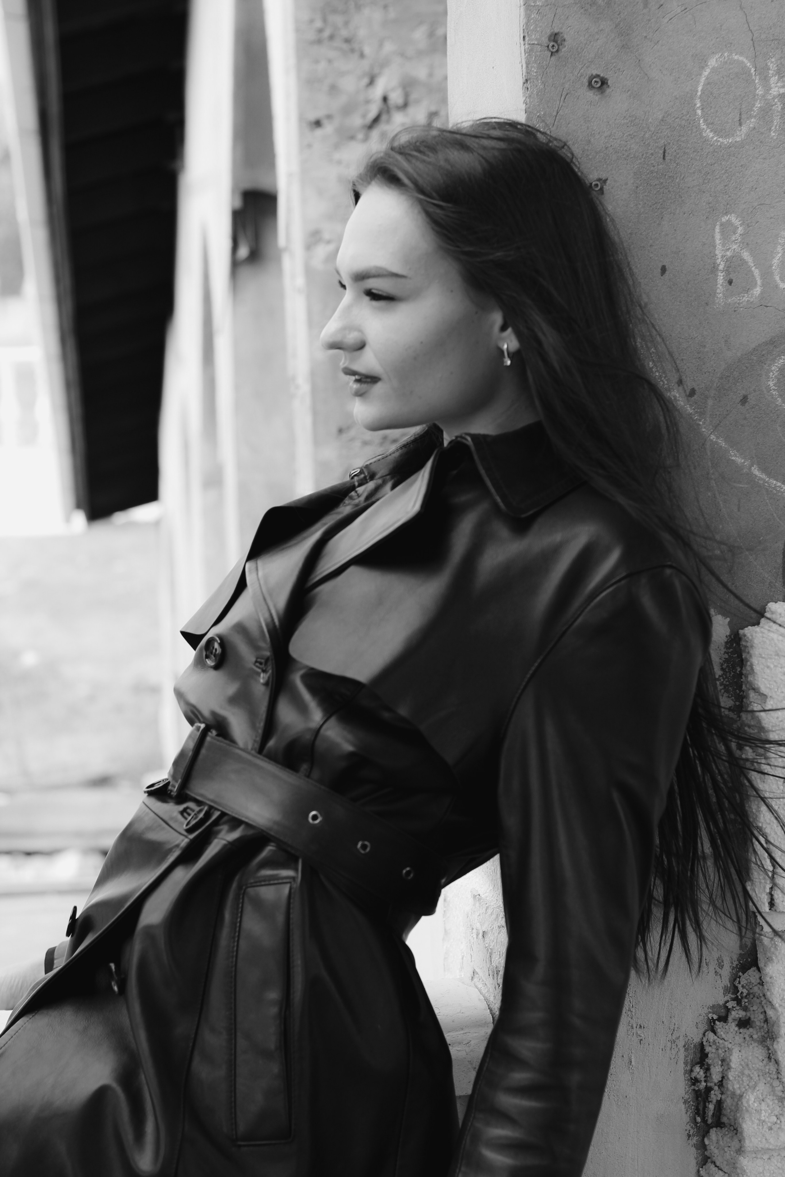 фотограф красноярск уличная съемка фотосессия стрит street фотопрогулка фотография девушки чбфотограф красноярск мужская съемка свадебная фотосессия уличная съемка прогулка фото фотостудия домашняя фотосессия  студийная съемка в студии фотосессия живые фото 