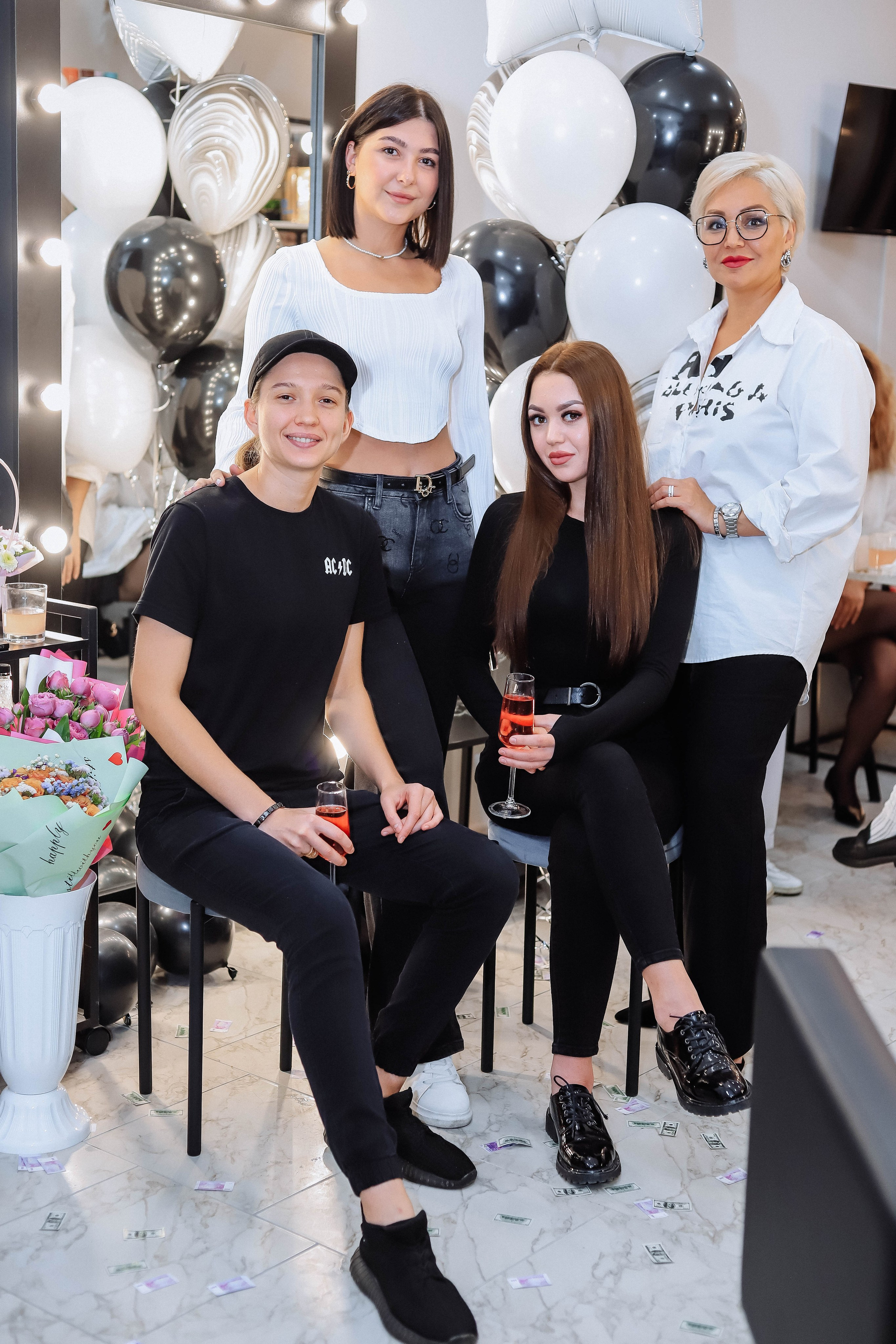 Открытие салона Black&White. Женский/Детский фотограф в Симферополе Вероника Слепогина