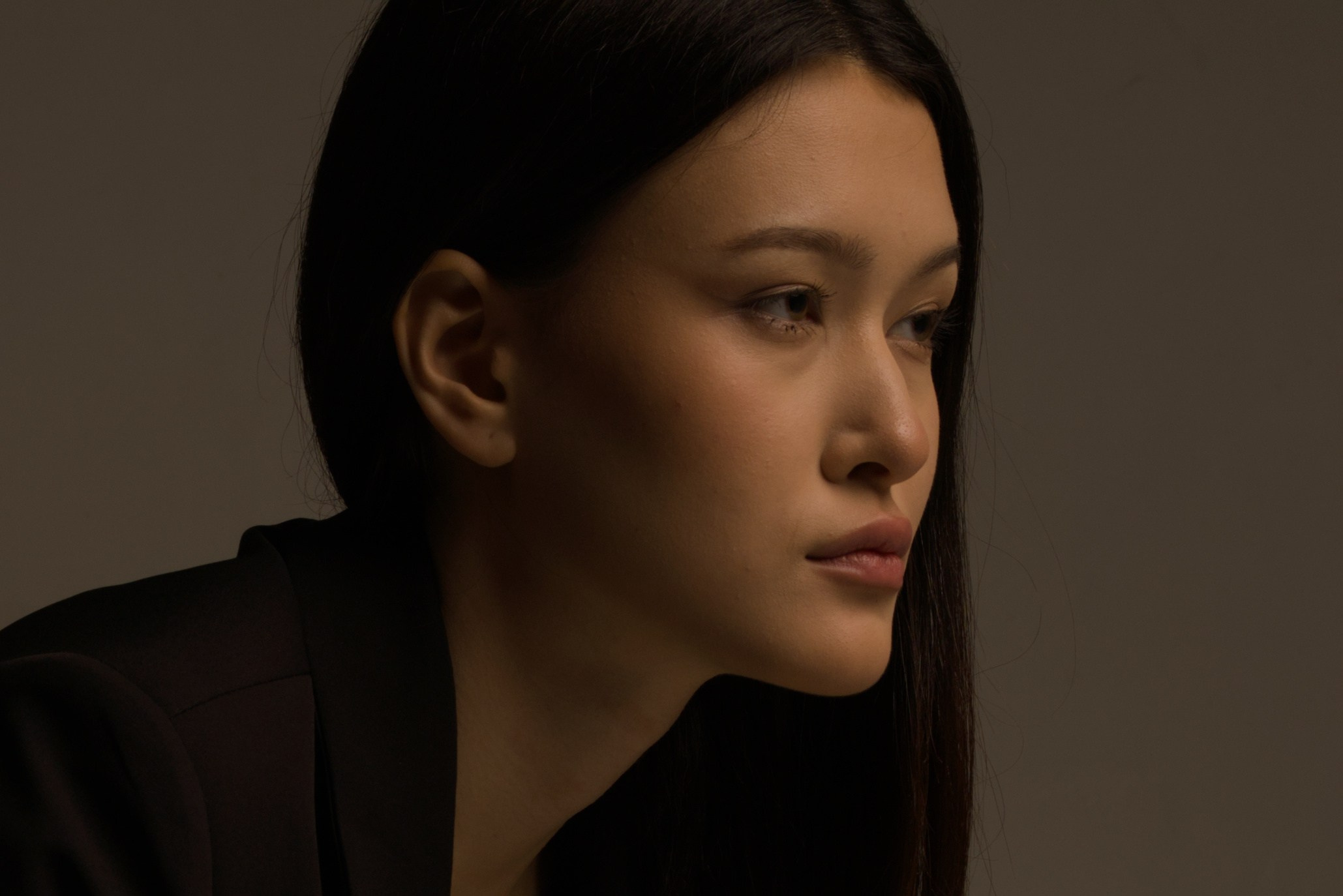 Деловой стиль со вспышкой. Мир глазами Саши Д