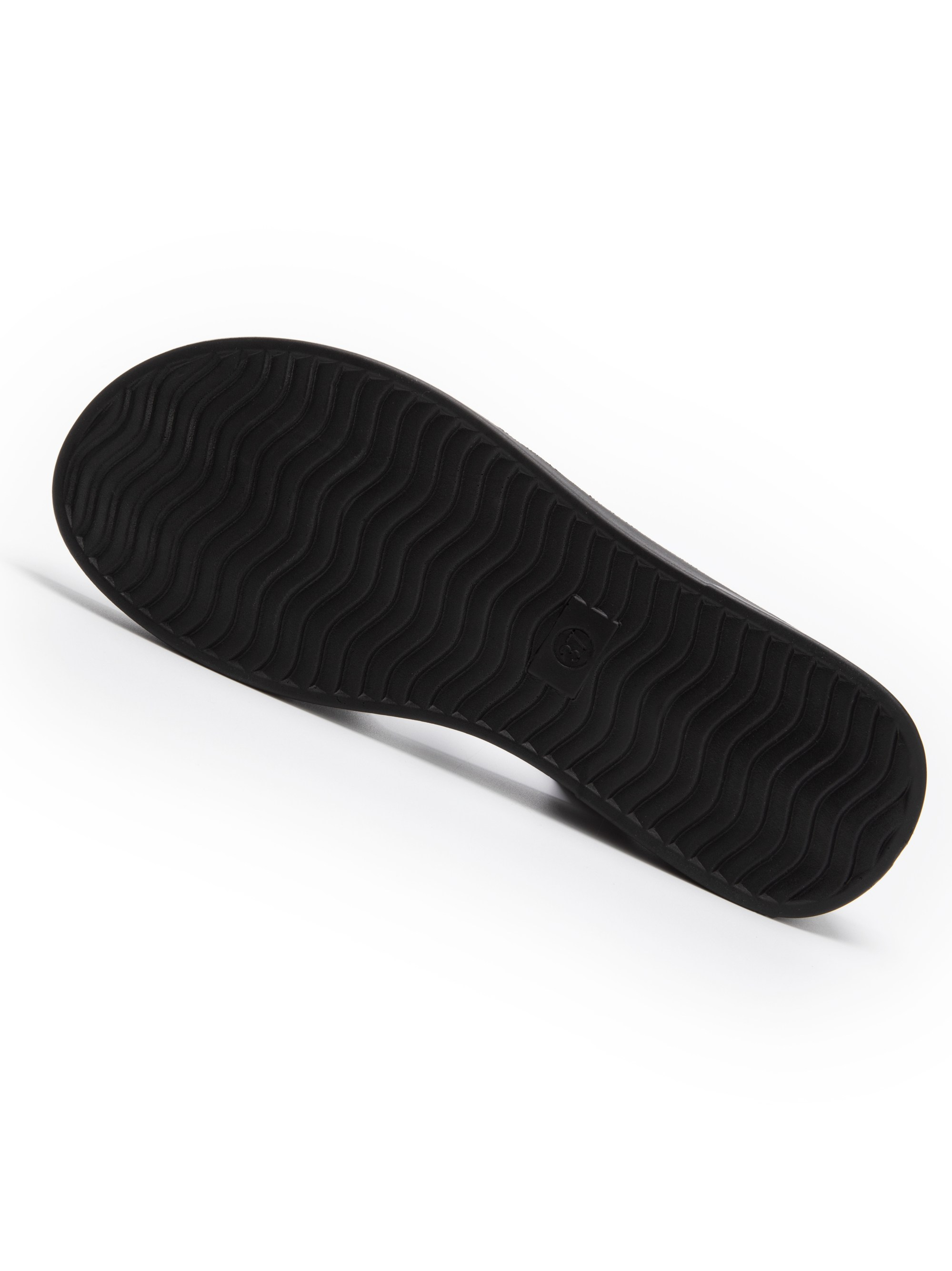 Каталожная фотография обуви. Фотограф в Москве Егор Гончаров