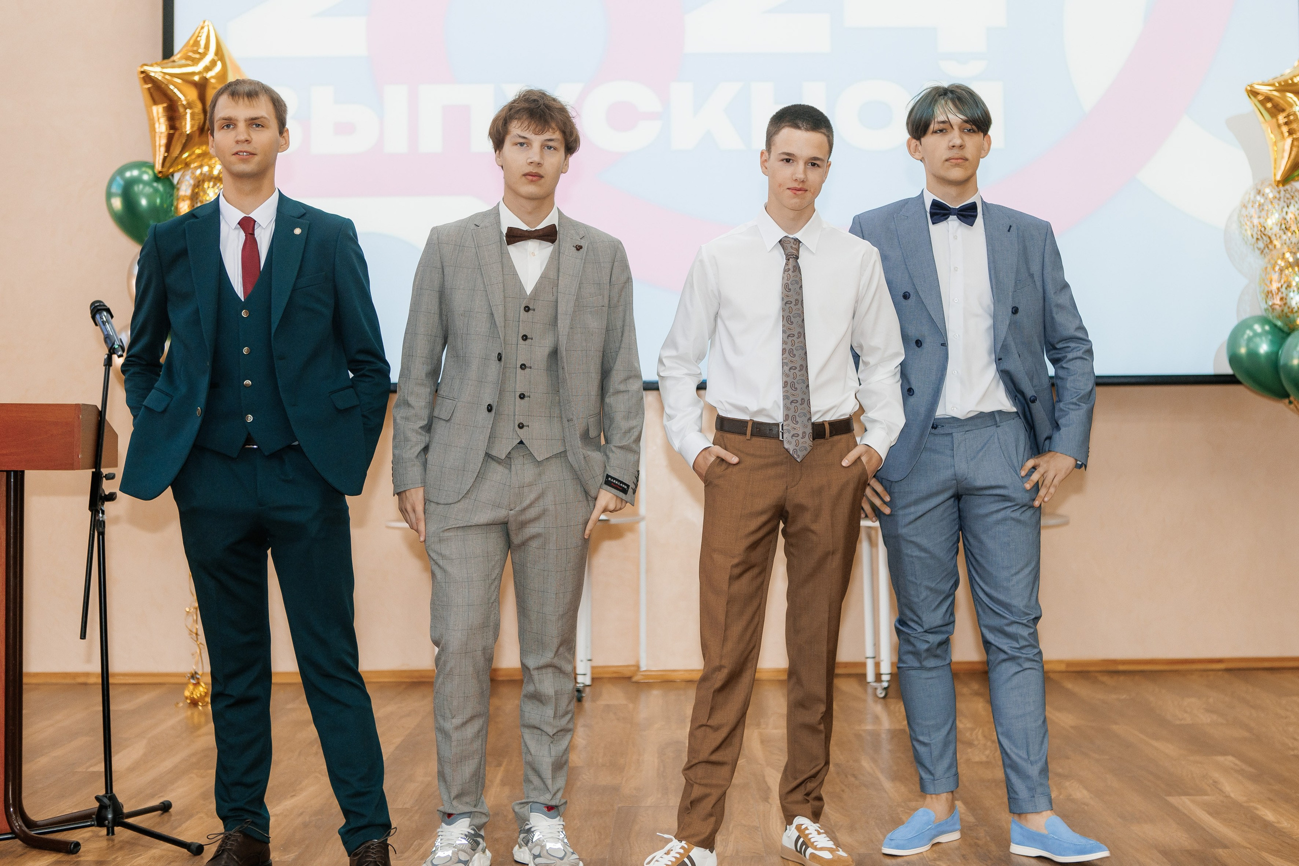 Выпускной Гимназия 12 2024 г. Свадебный и портретный Фотограф в Липецке Дмитрий Котюков