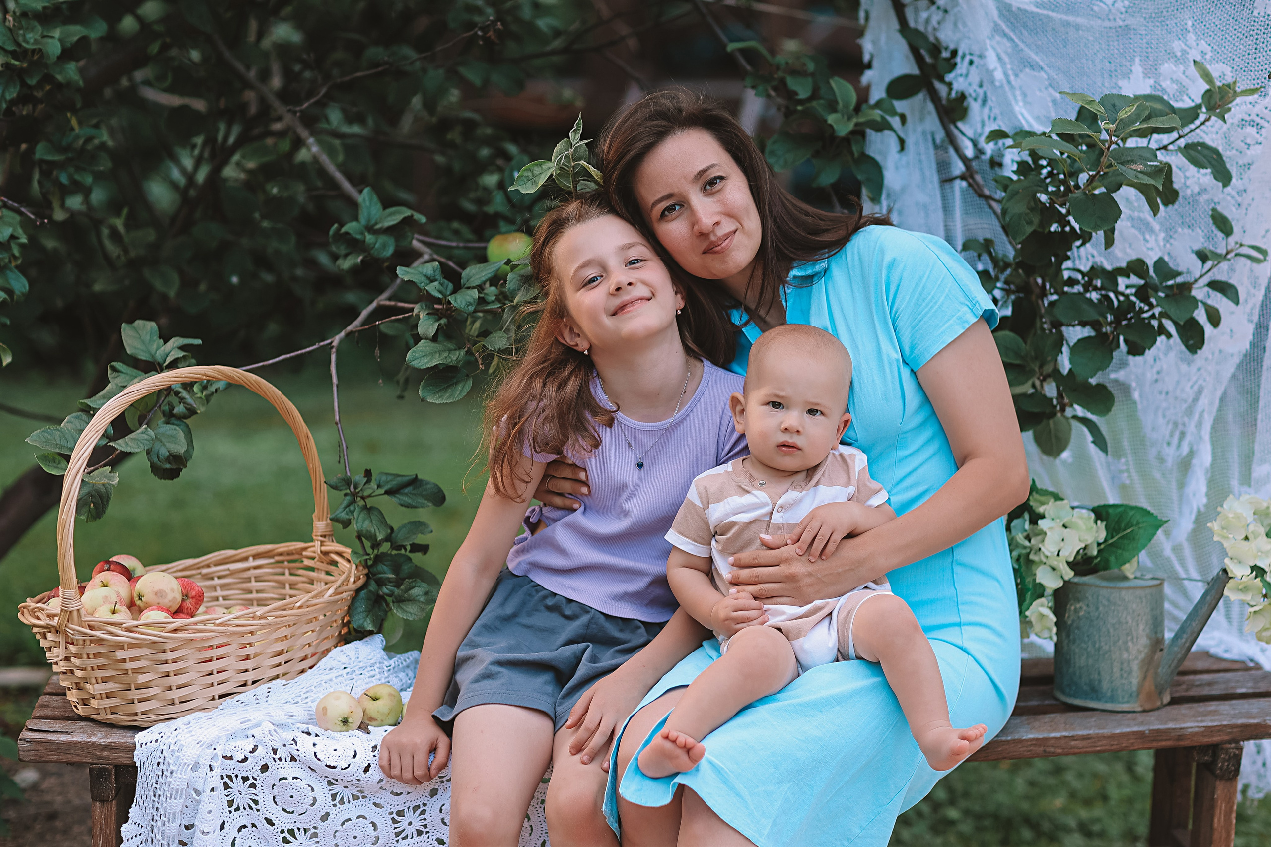 Яблоки. Семейный фотограф Тюмень, фотограф на роды Салмина Мария
