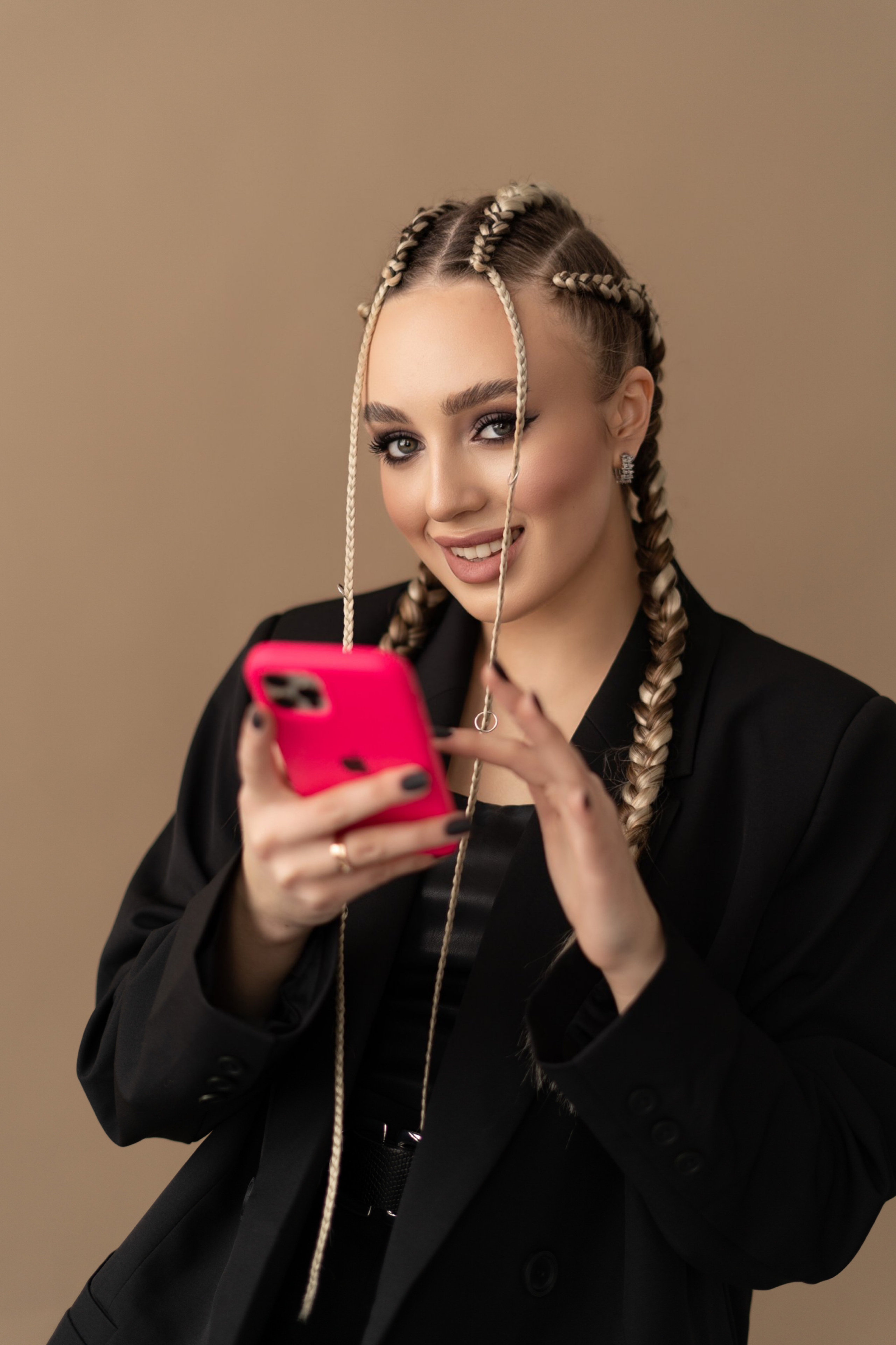 Дарья/PERMANENT MASTER. Контент фотограф-видеомейкер Сухарь Мария