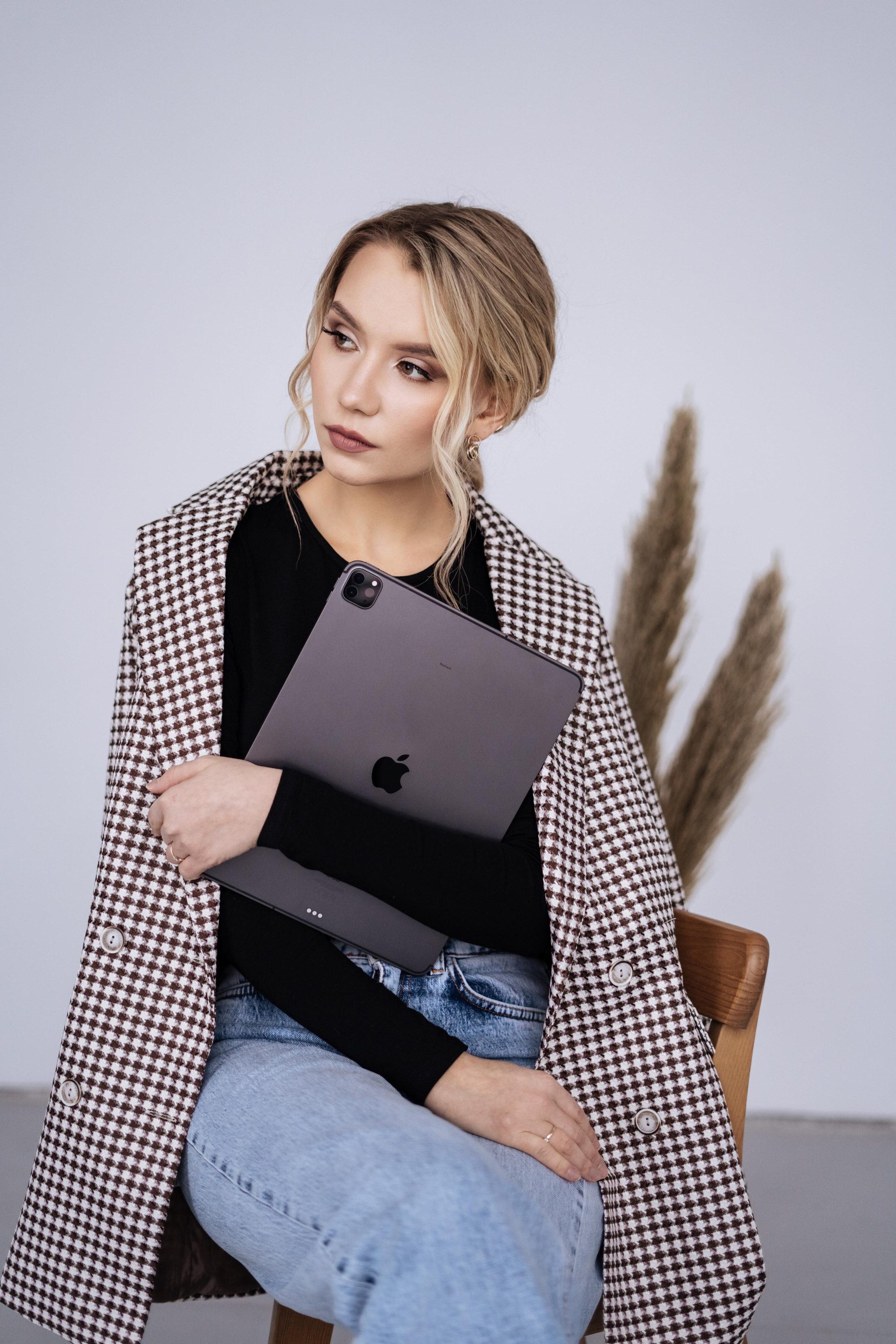 Екатерина/PERMANENT MASTER. Контент фотограф-видеомейкер Сухарь Мария