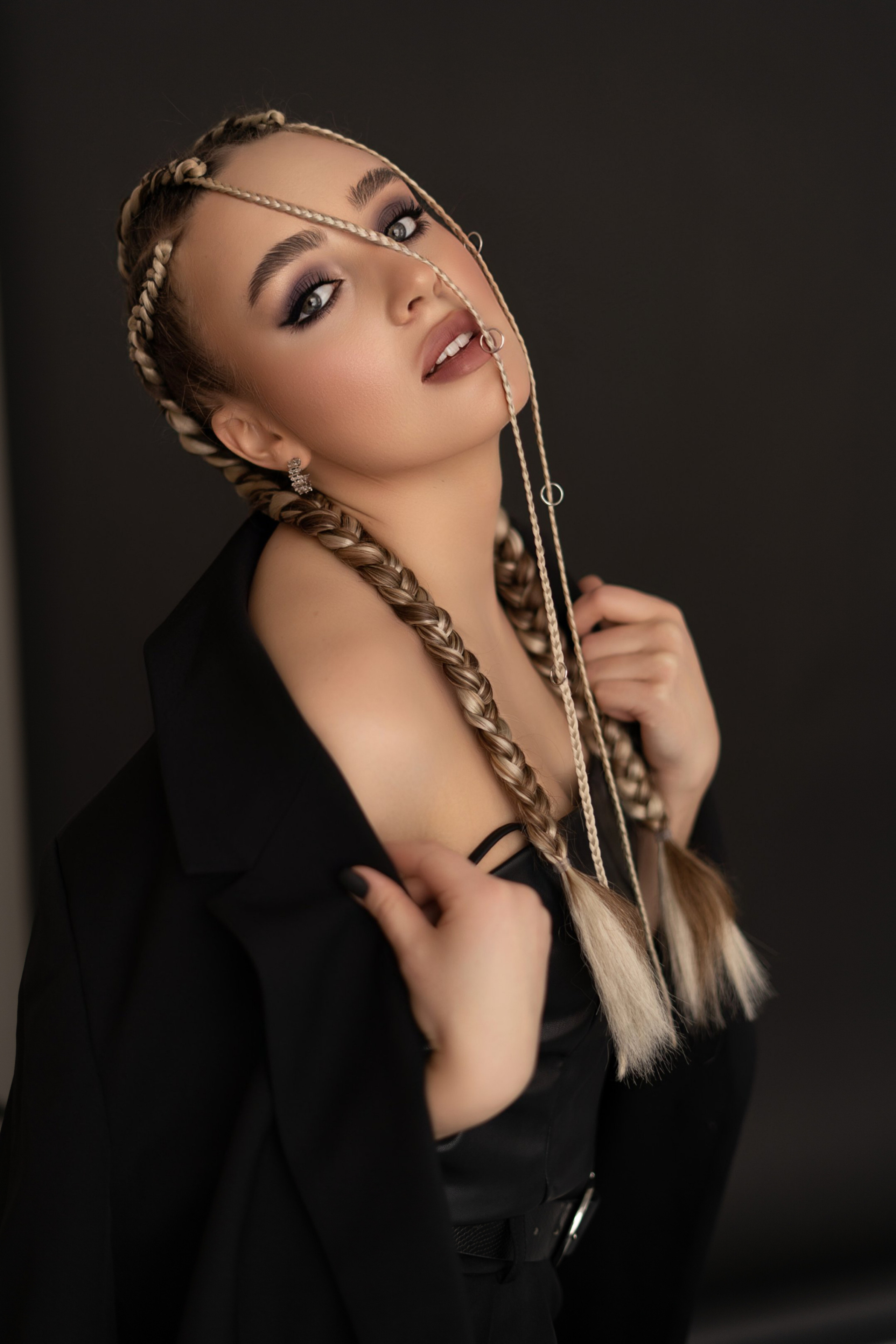 Дарья/PERMANENT MASTER. Контент фотограф-видеомейкер Сухарь Мария