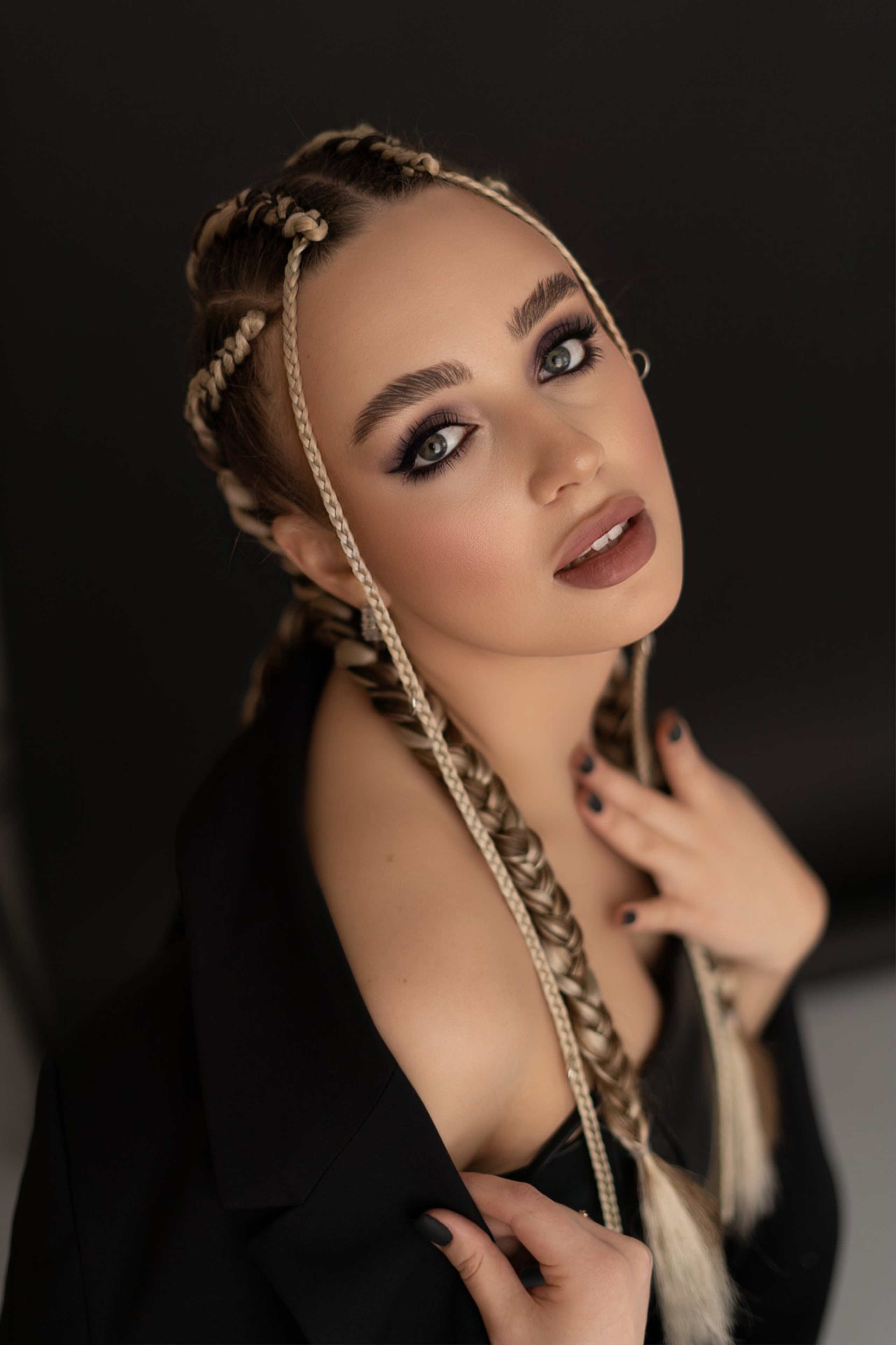 Дарья/PERMANENT MASTER. Контент фотограф-видеомейкер Сухарь Мария